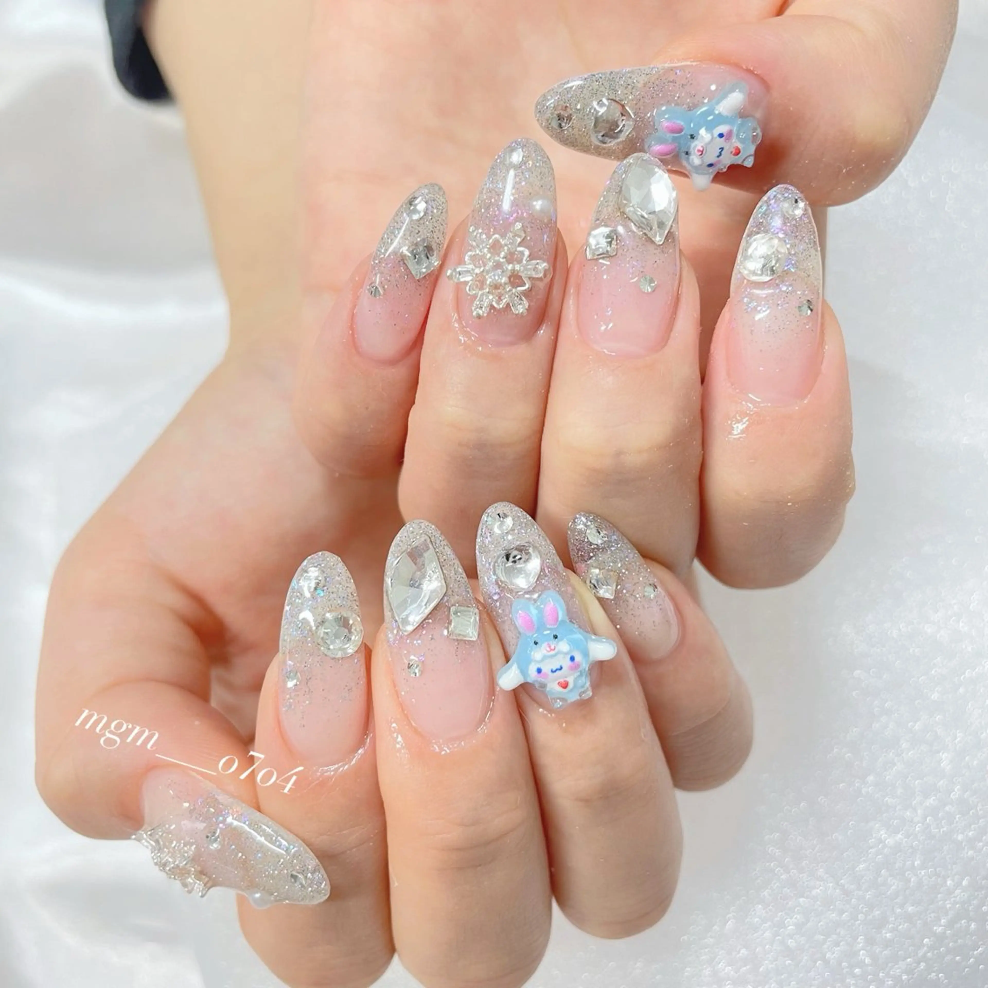 ネイル ハンドネイル ハンドケア MoON...❤︎ MeGuのネイルデザイン