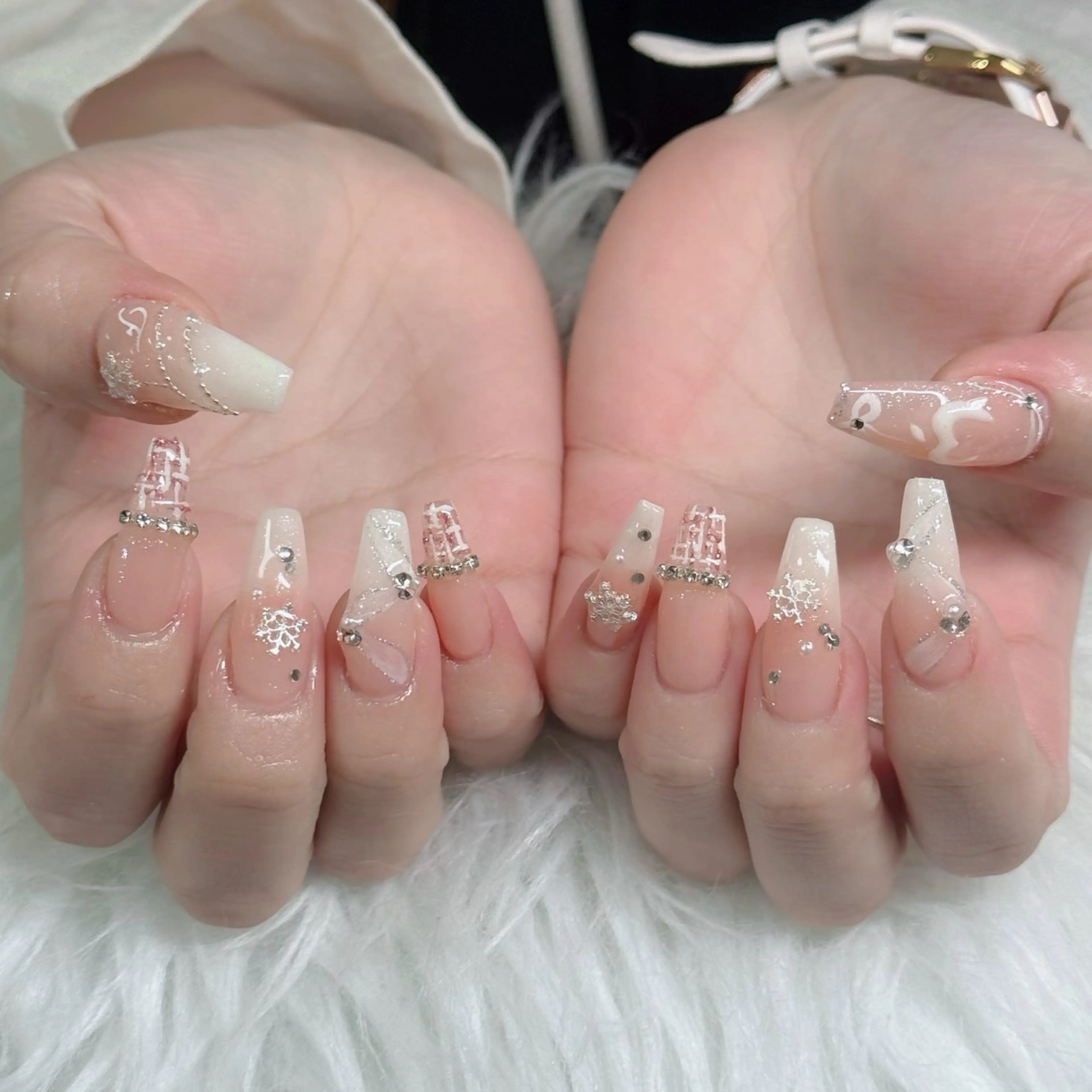 ネイル フットネイル フレンチネイル グラデーション 韓国ネイル ロングネイル ハンドネイル Hani Nail Salonのネイルデザイン