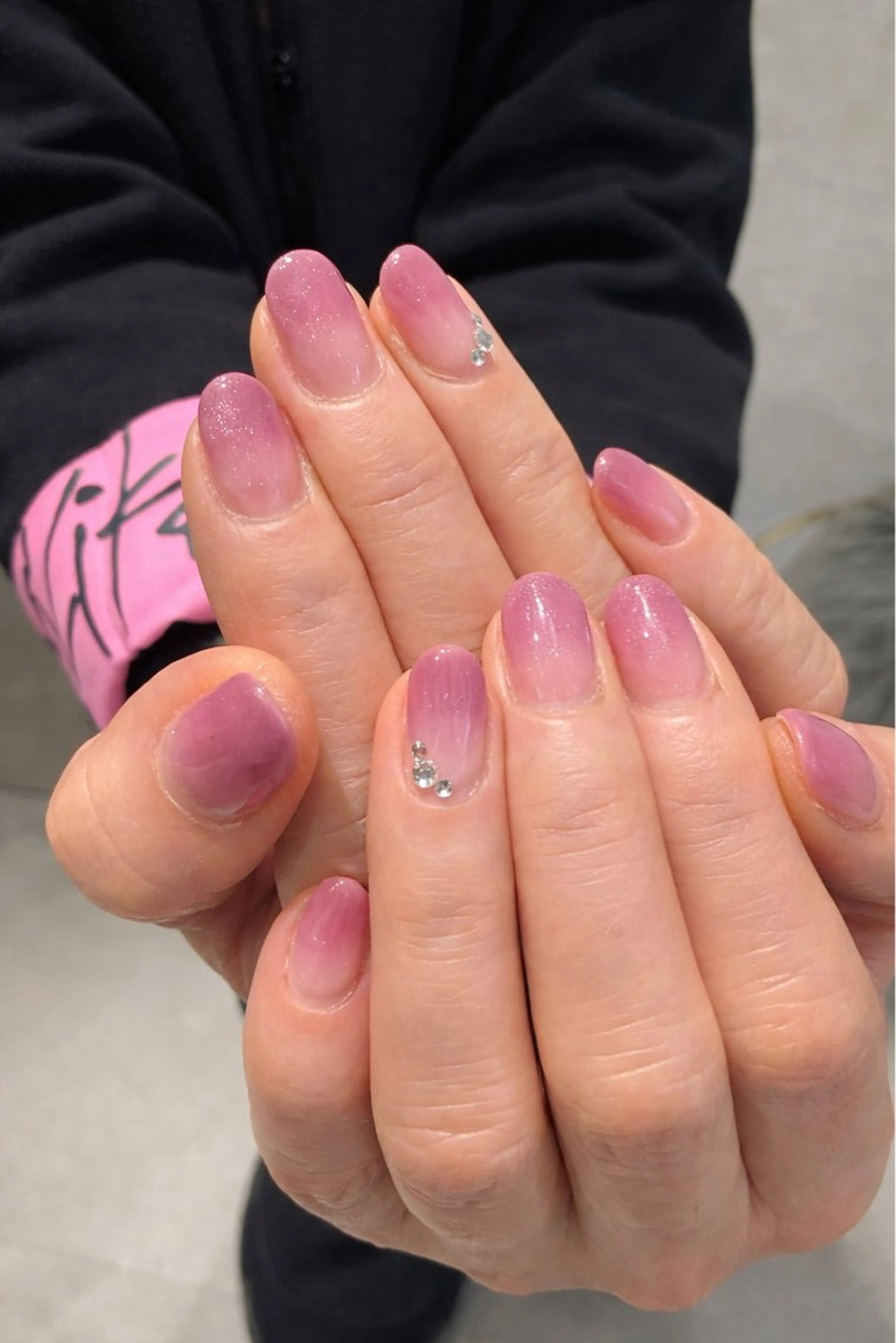 ネイル m.grey beauty salon所属・吉田 菜摘のネイルデザイン