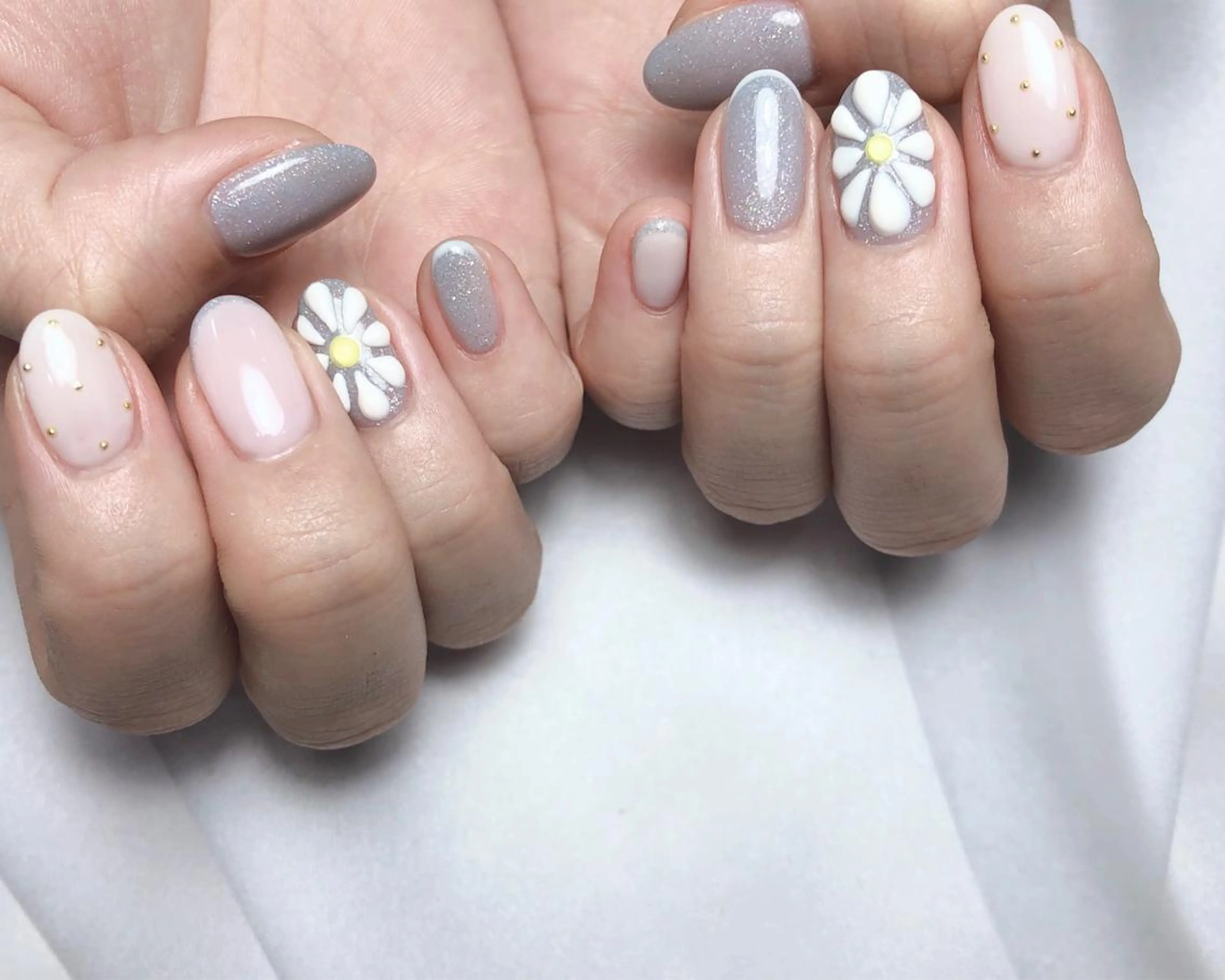 ネイル フラワーネイル ぷっくりネイル ハンドネイル saki_ nail heronのネイルデザイン