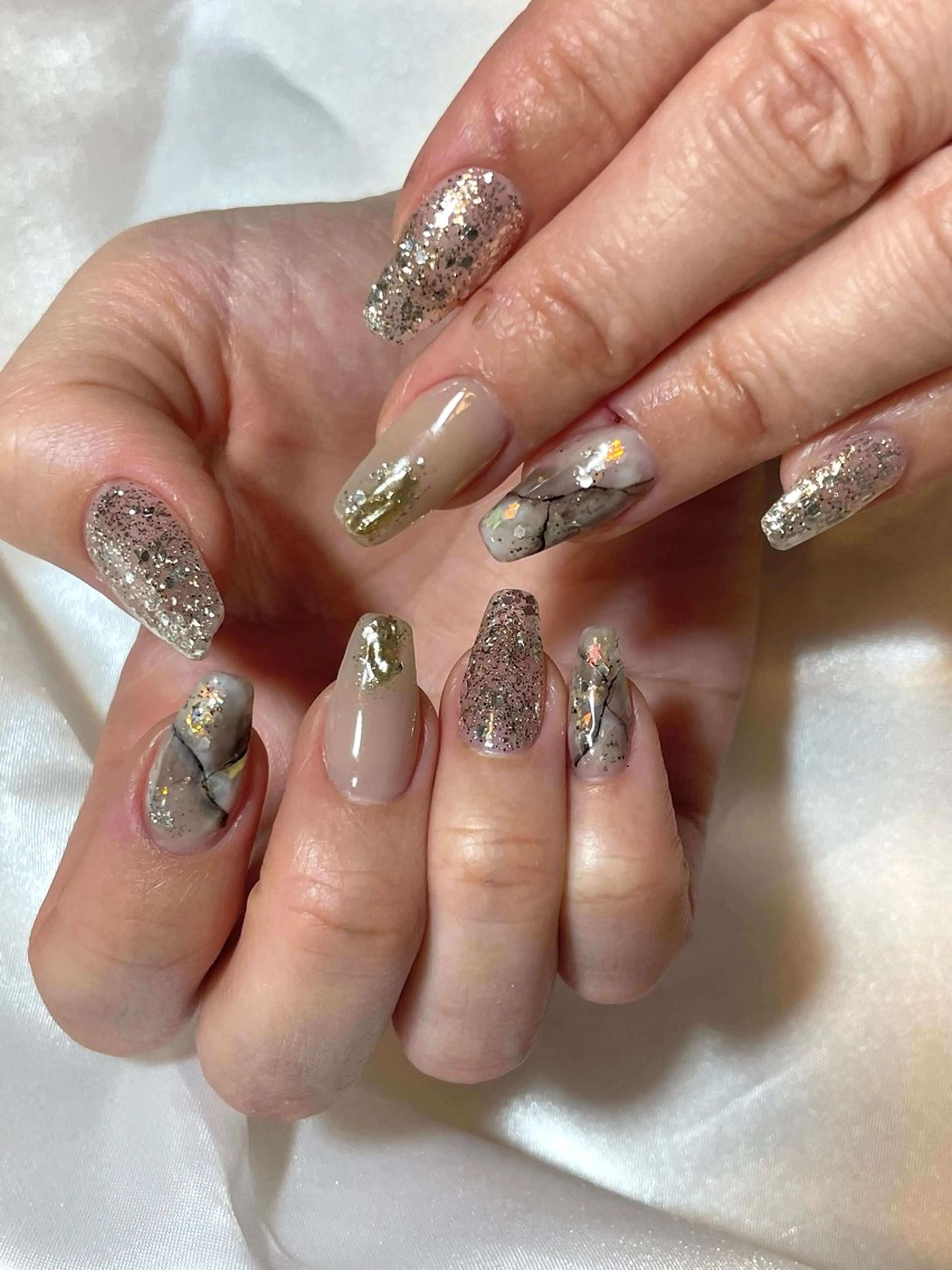 ネイル ラメ(グリッター) 大理石ネイル(マーブル) ニュアンスネイル beauty salonM&Iのネイルデザイン