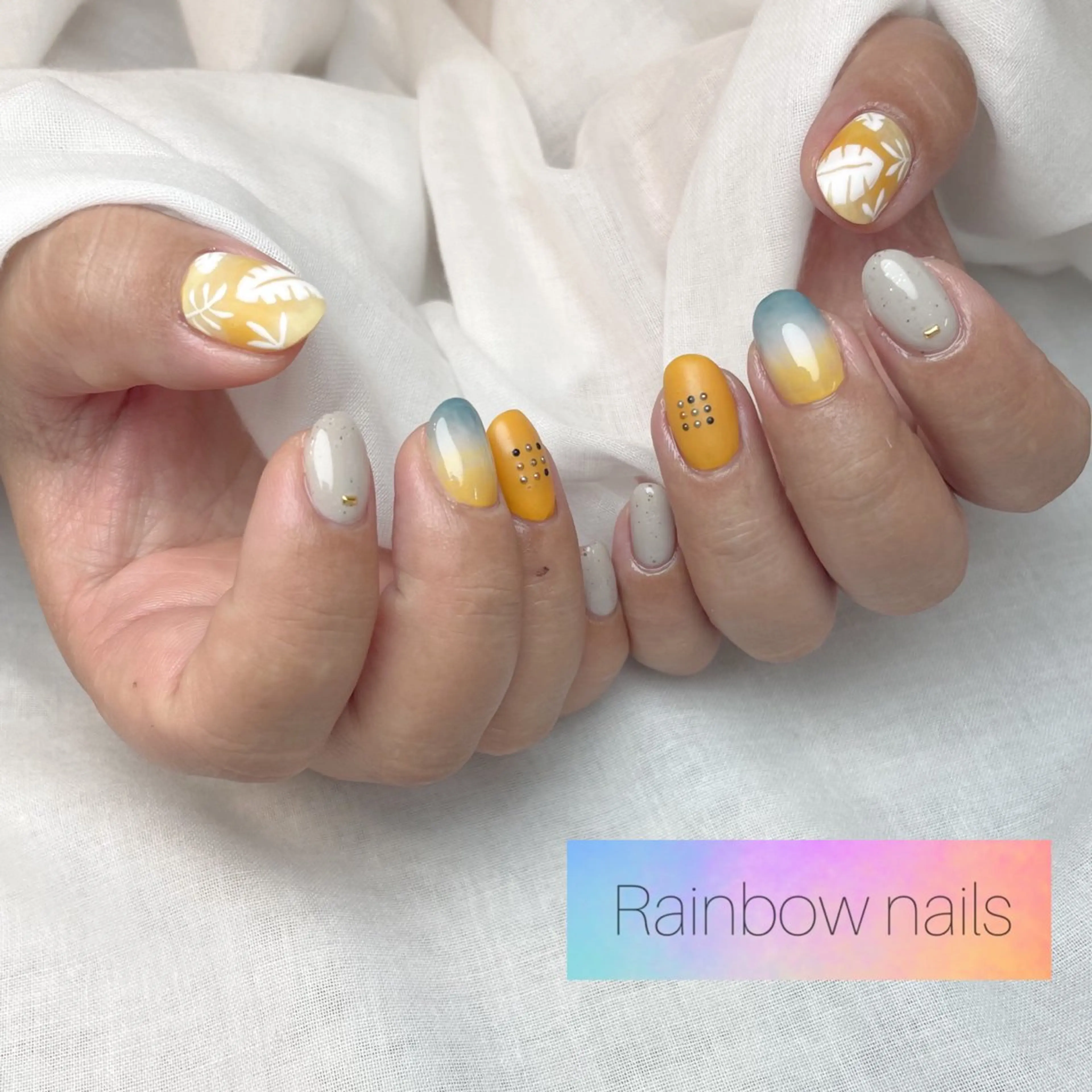ネイル Rainbow nailsくろちゃんのネイルデザイン