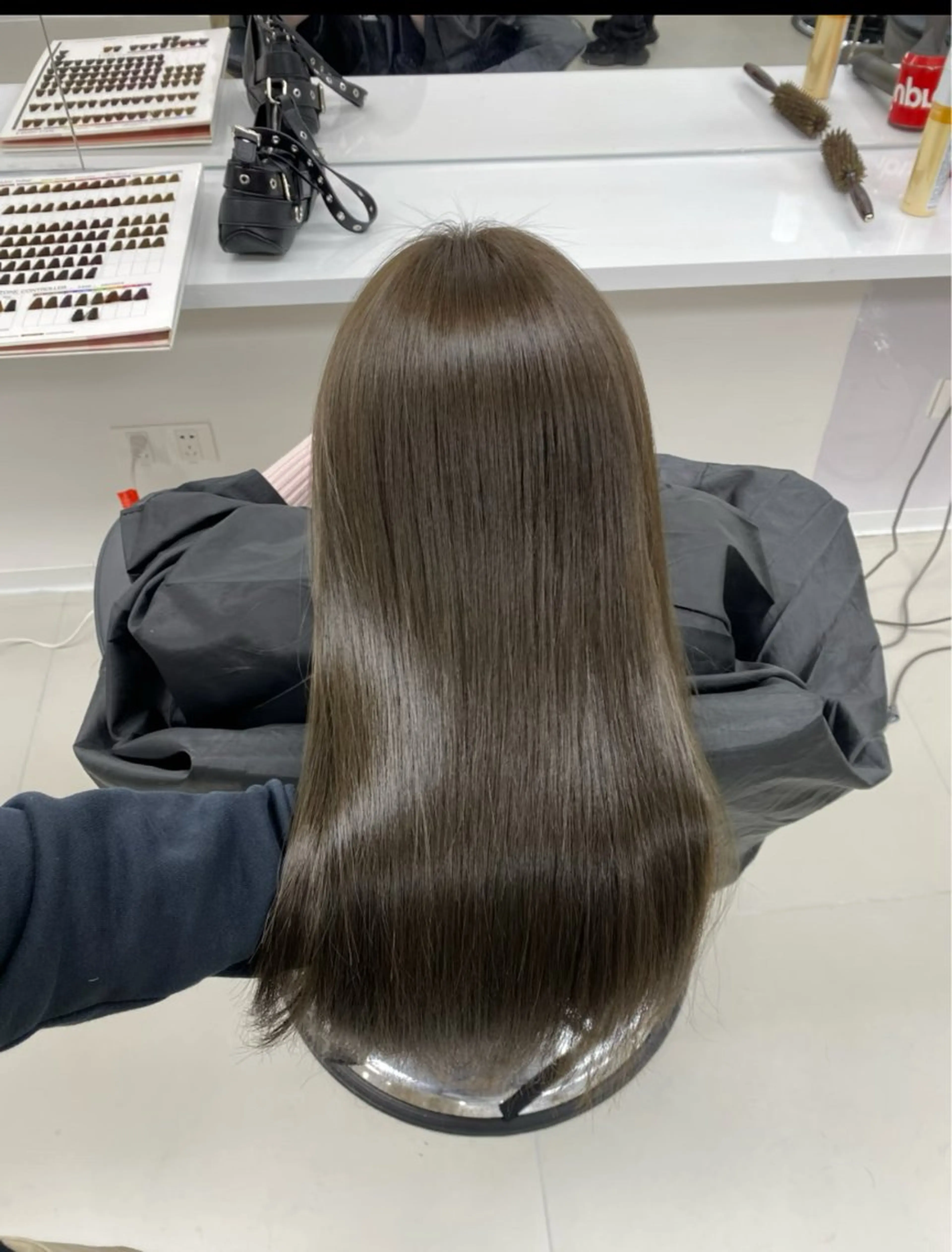 カラー ブリーチ ダブルカラー ブリーチなしカラー ヘアカラー トリートメント ヘアセット 韓国風レイヤーカラー ライムのヘアスタイル