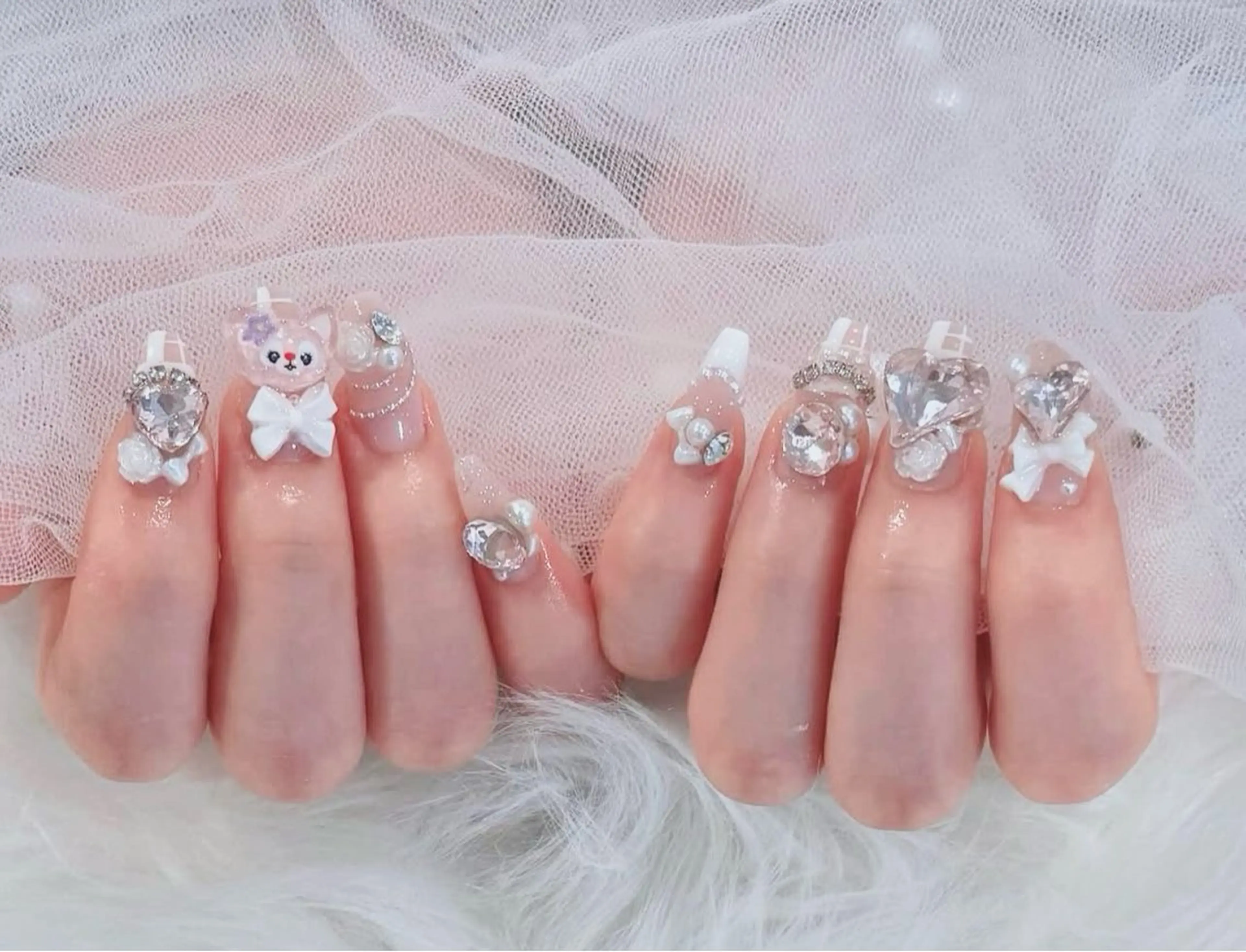 ネイル オーロラネイル フットネイル フレンチネイル ジェルネイル ガラスフレンチ ╹◡╹Mimoミモ Eye&Nailのマツエク・マツパデザイン