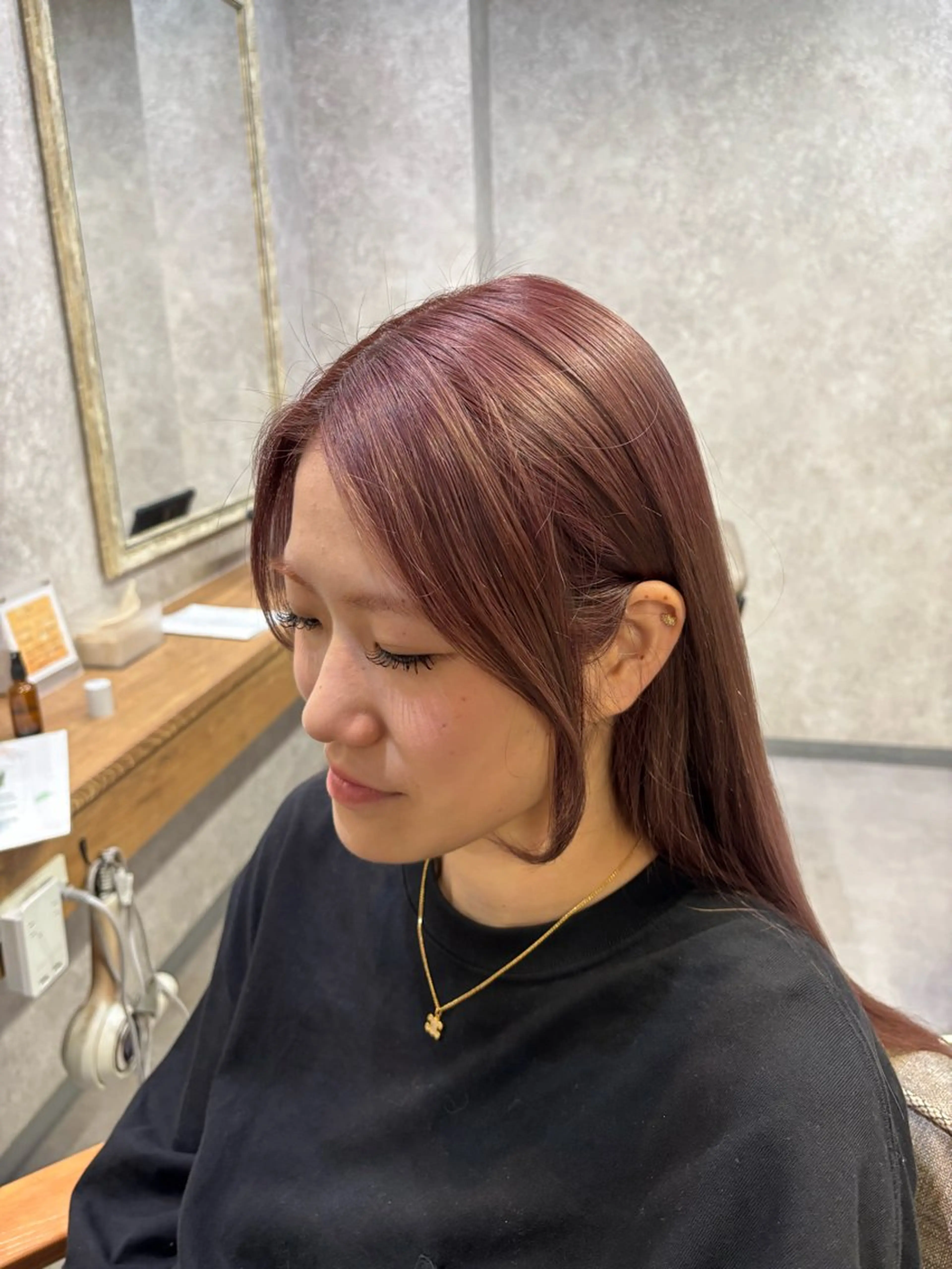 前髪カット【スタイリング剤、スプレーついてる方NG】の写真