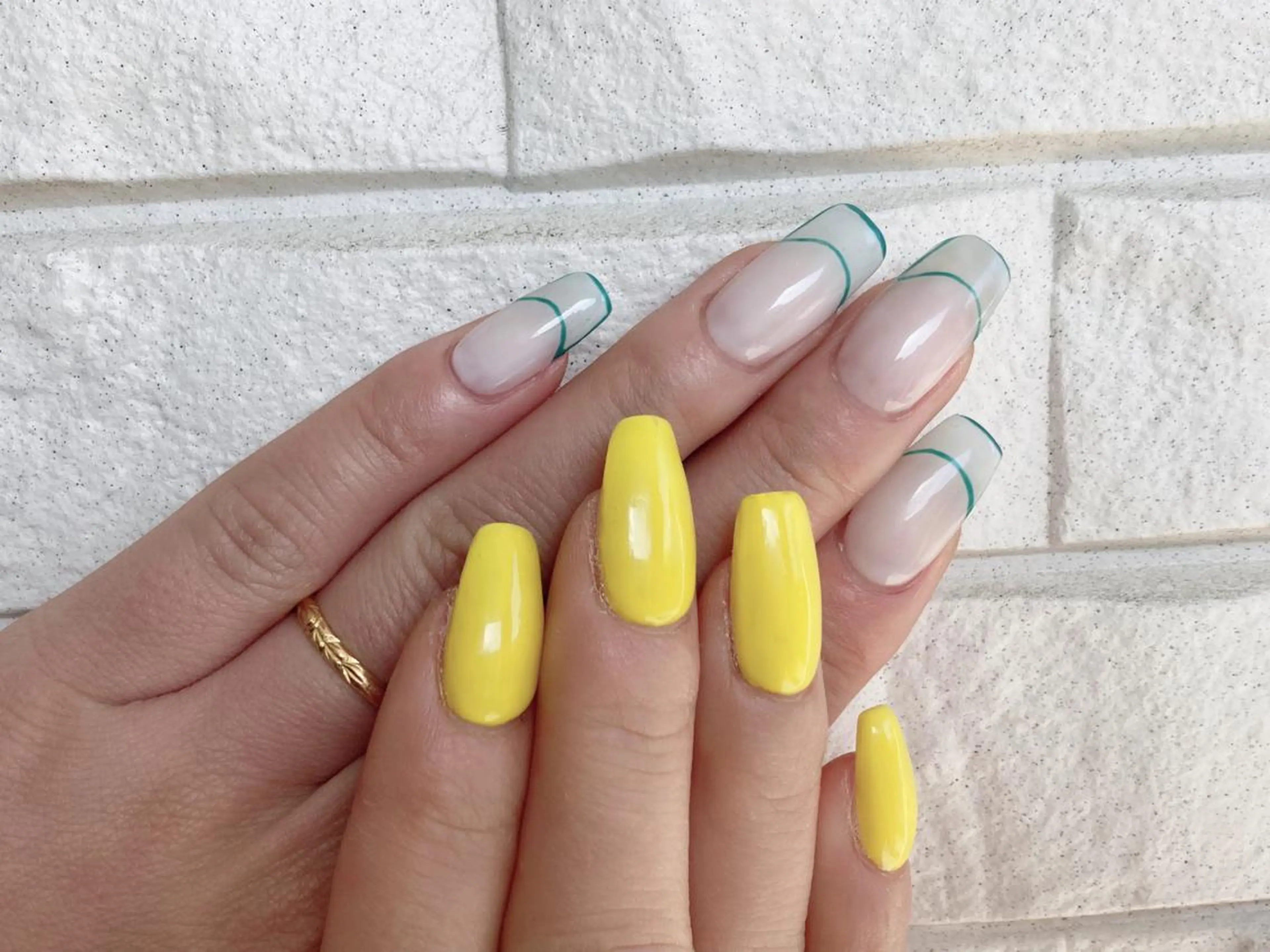 ネイル ハンドネイル フットネイル rea .のネイルデザイン