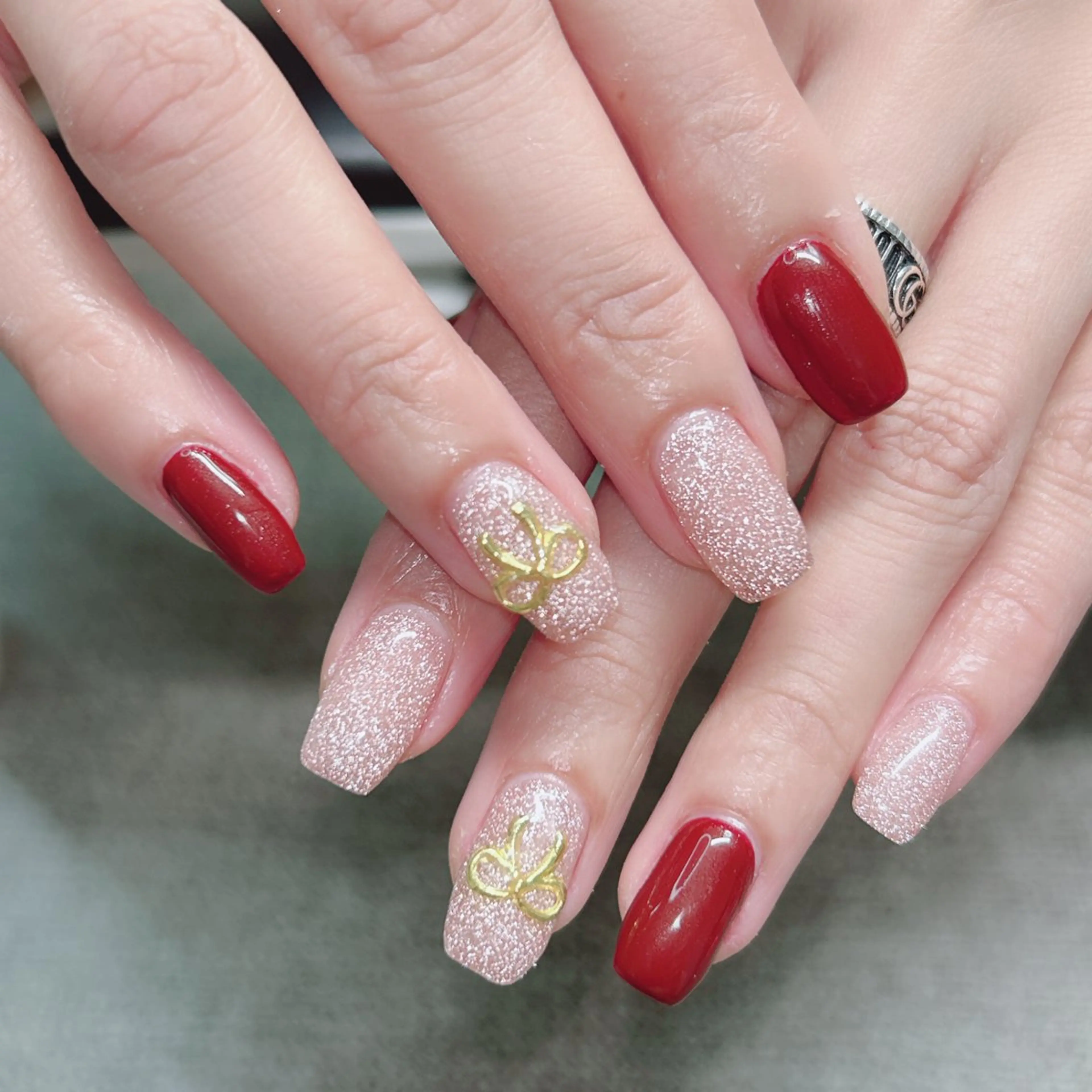 ネイル オーロラネイル ミラーネイル オフィスネイル ワンカラーネイル シンプルネイル ハンドネイル Cute Tips nailのネイルデザイン