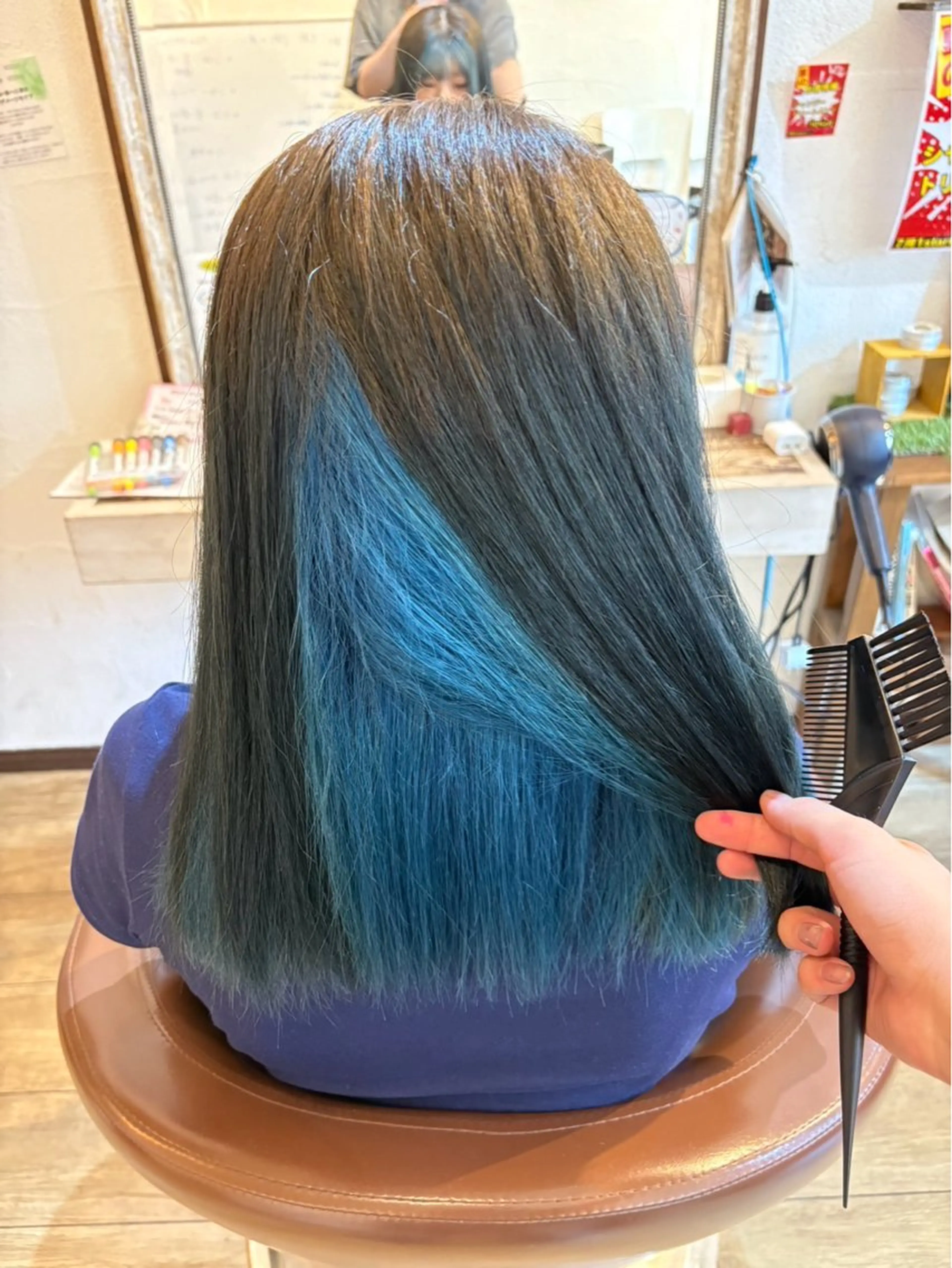 ミディアム カラー ヘアカラー トリートメント HARUKI💐笹塚 インナーカラーのヘアスタイル