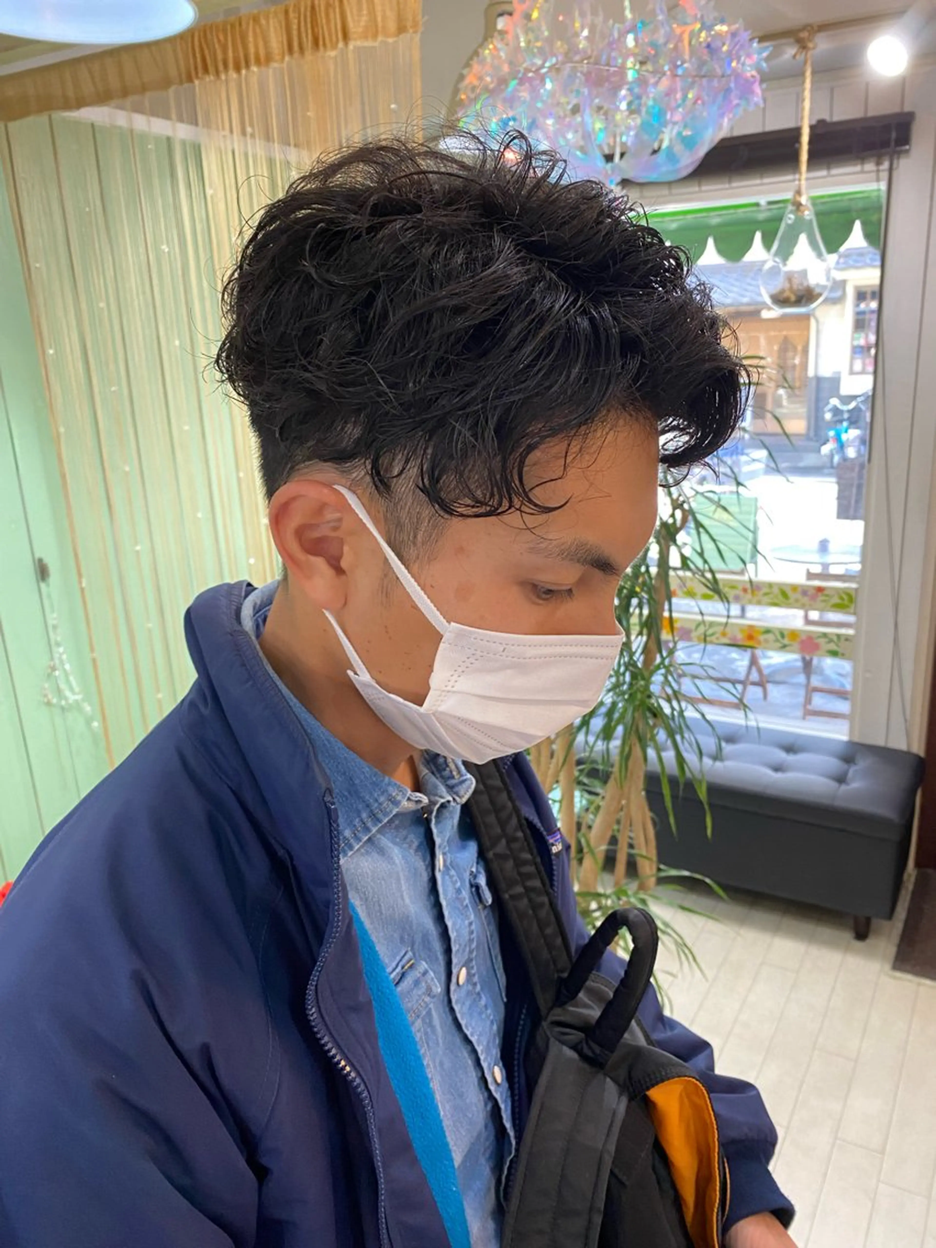 パーマ メンズ 🩶西 雪乃/透明感 くすみカラー🫧のヘアスタイル