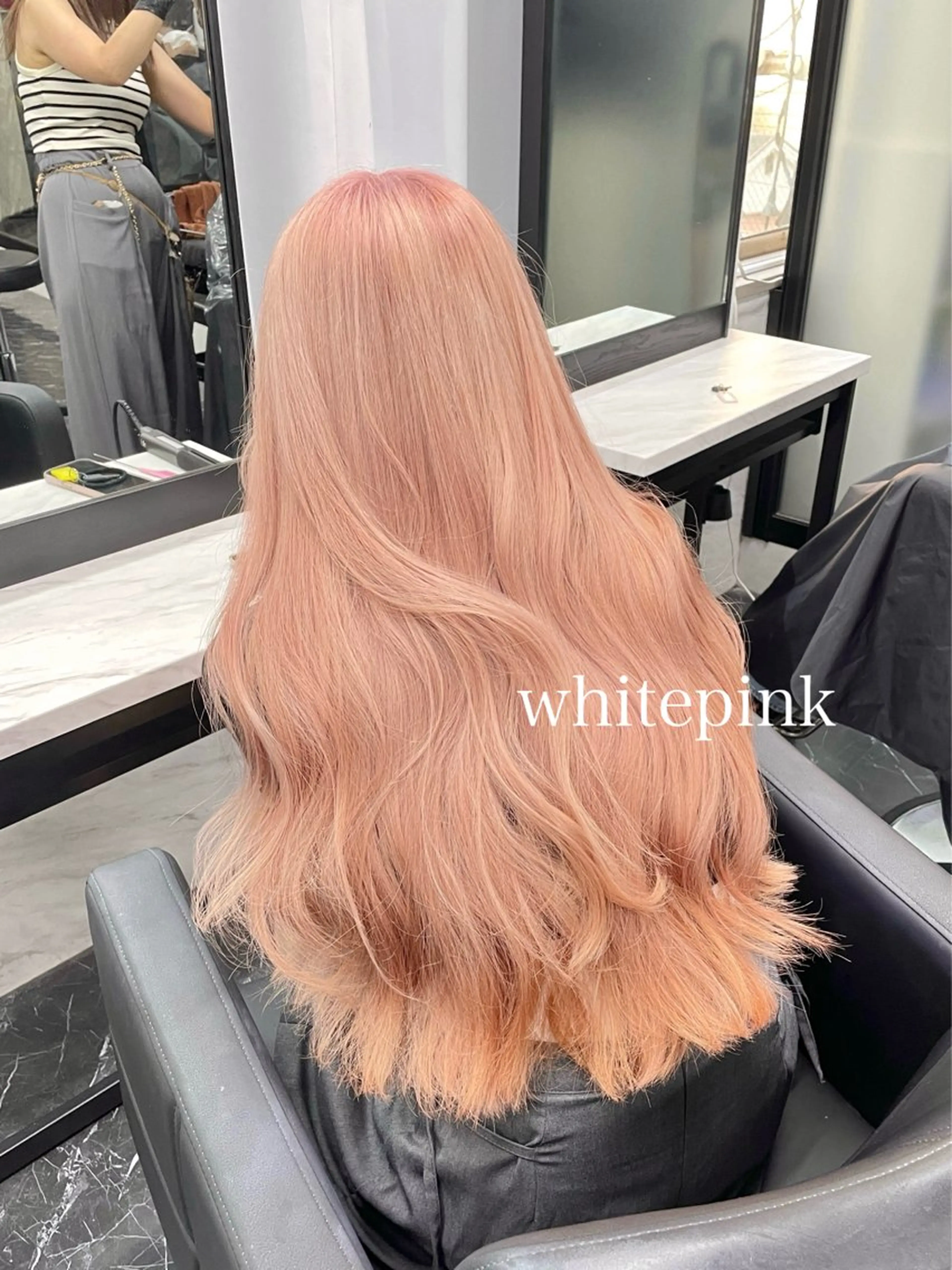 ロング カラー ヘアカラー エクステ エクステ🩵ブリーチ 韓国ヘア🩵KAEのヘアスタイル
