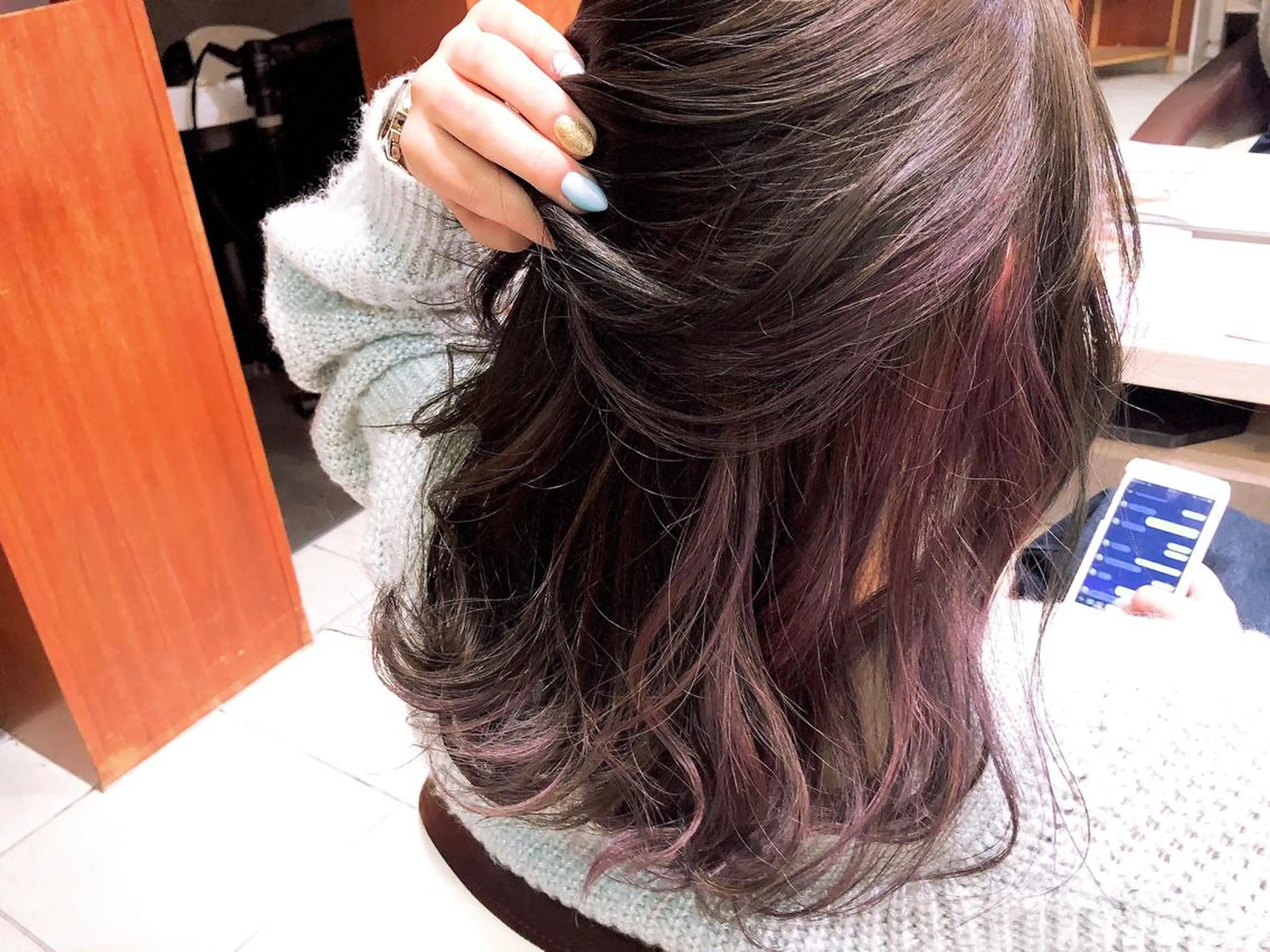 セミロング カラー 渡邊 桃香のヘアスタイル