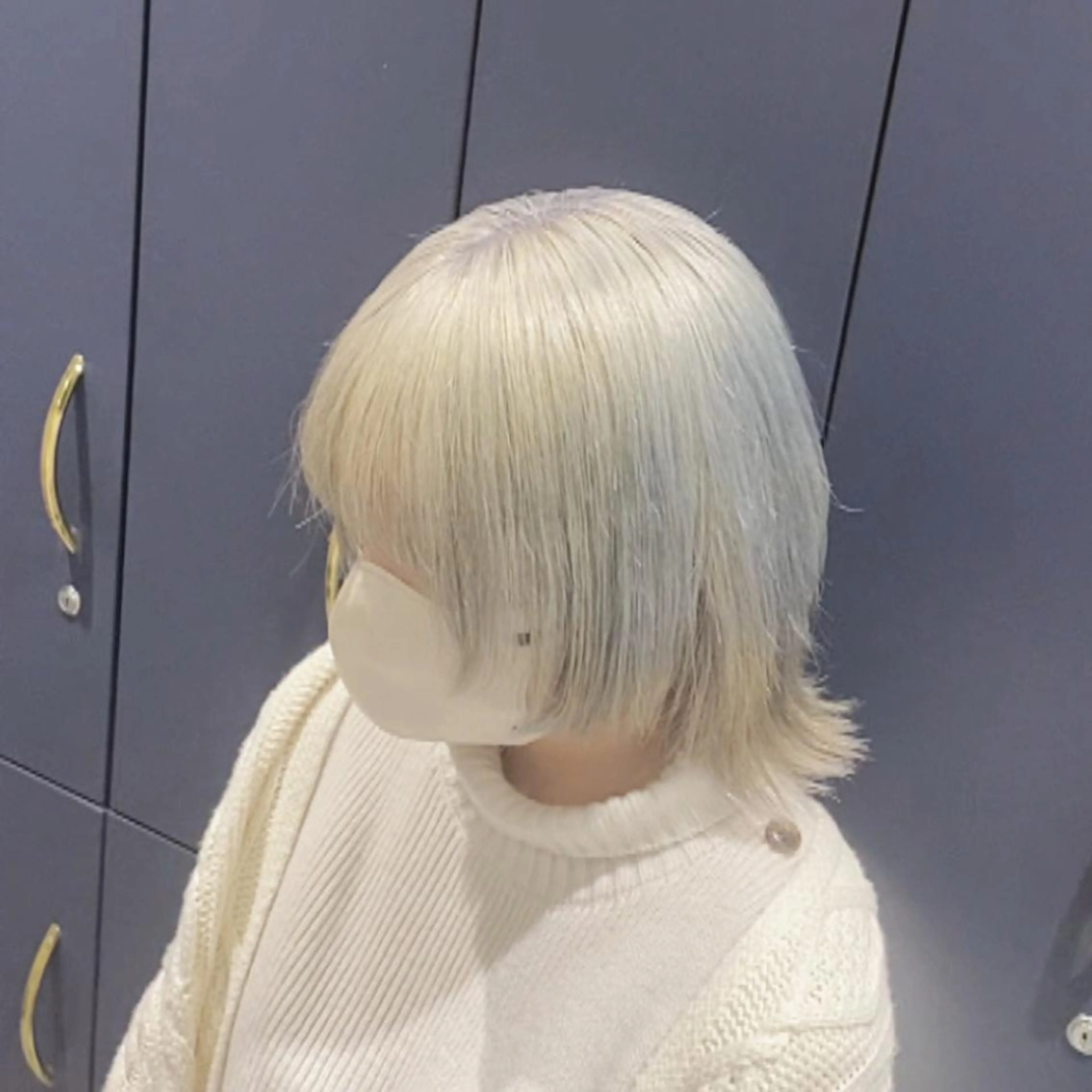 ミディアム カラー 磯田冬弥/ ブリーチメニューのヘアスタイル