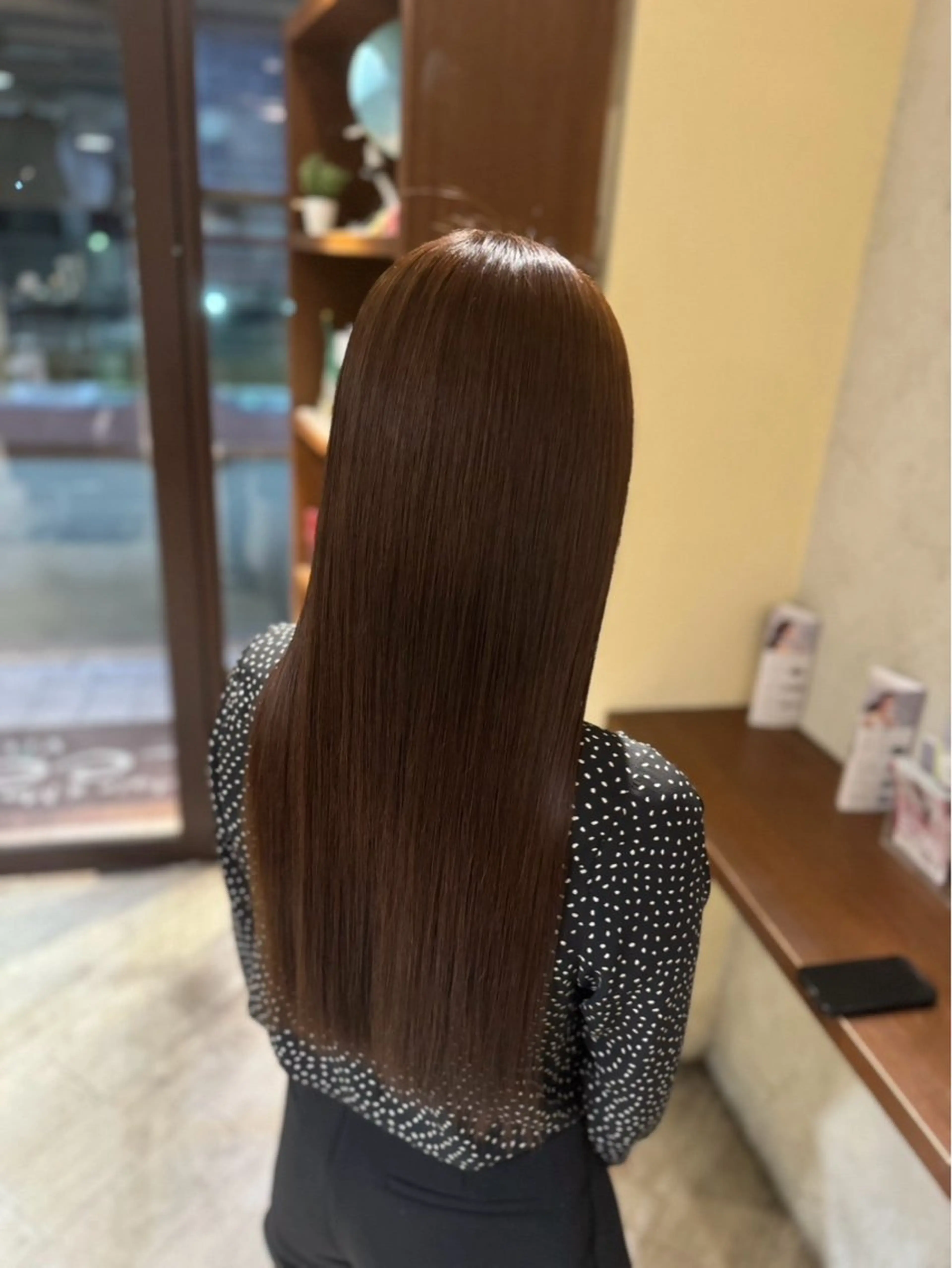 ロング カラー 三田 夏輝のヘアスタイル