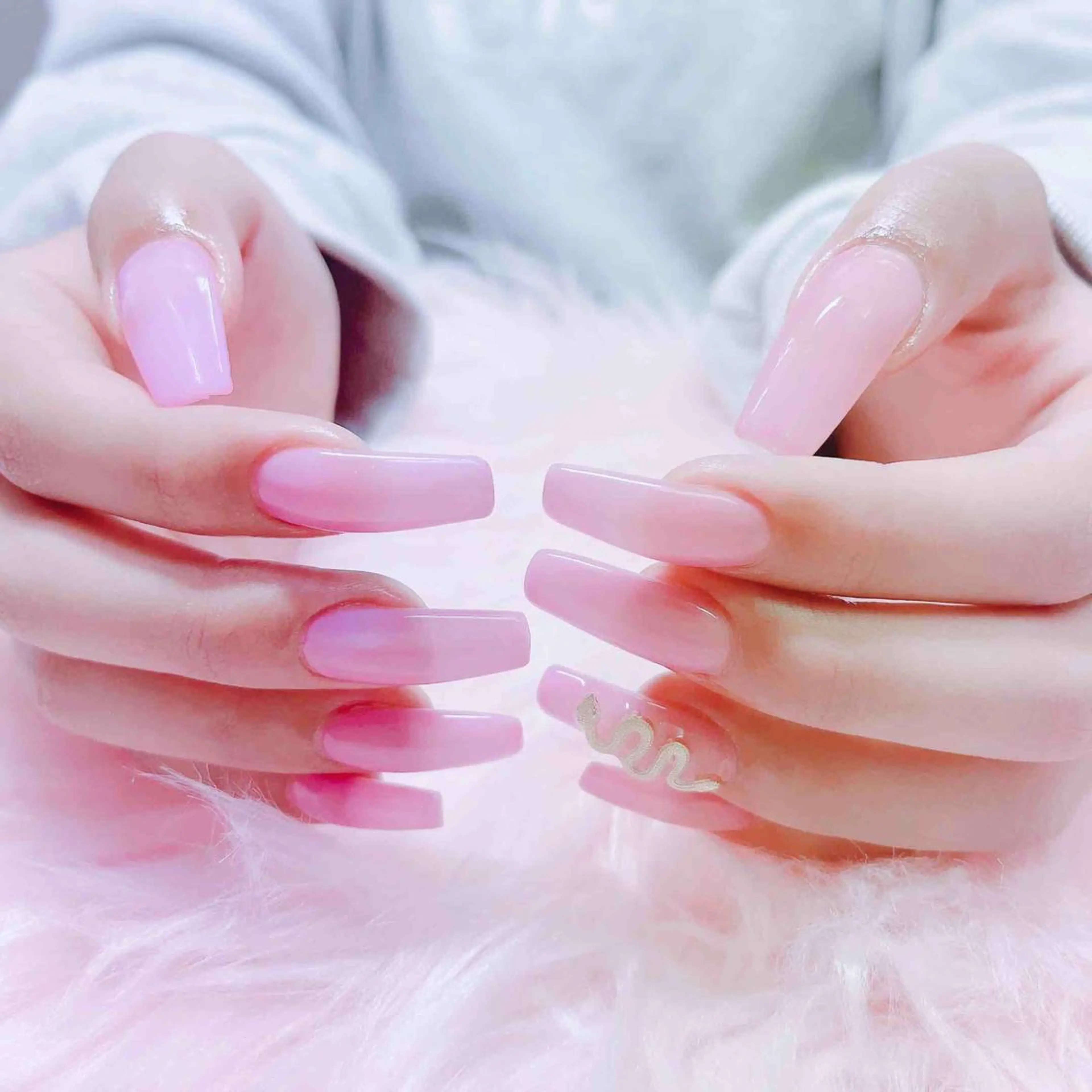 ネイル ワンカラーネイル スカルプネイル ハンドネイル MoonNail ユリ🌸のネイルデザイン