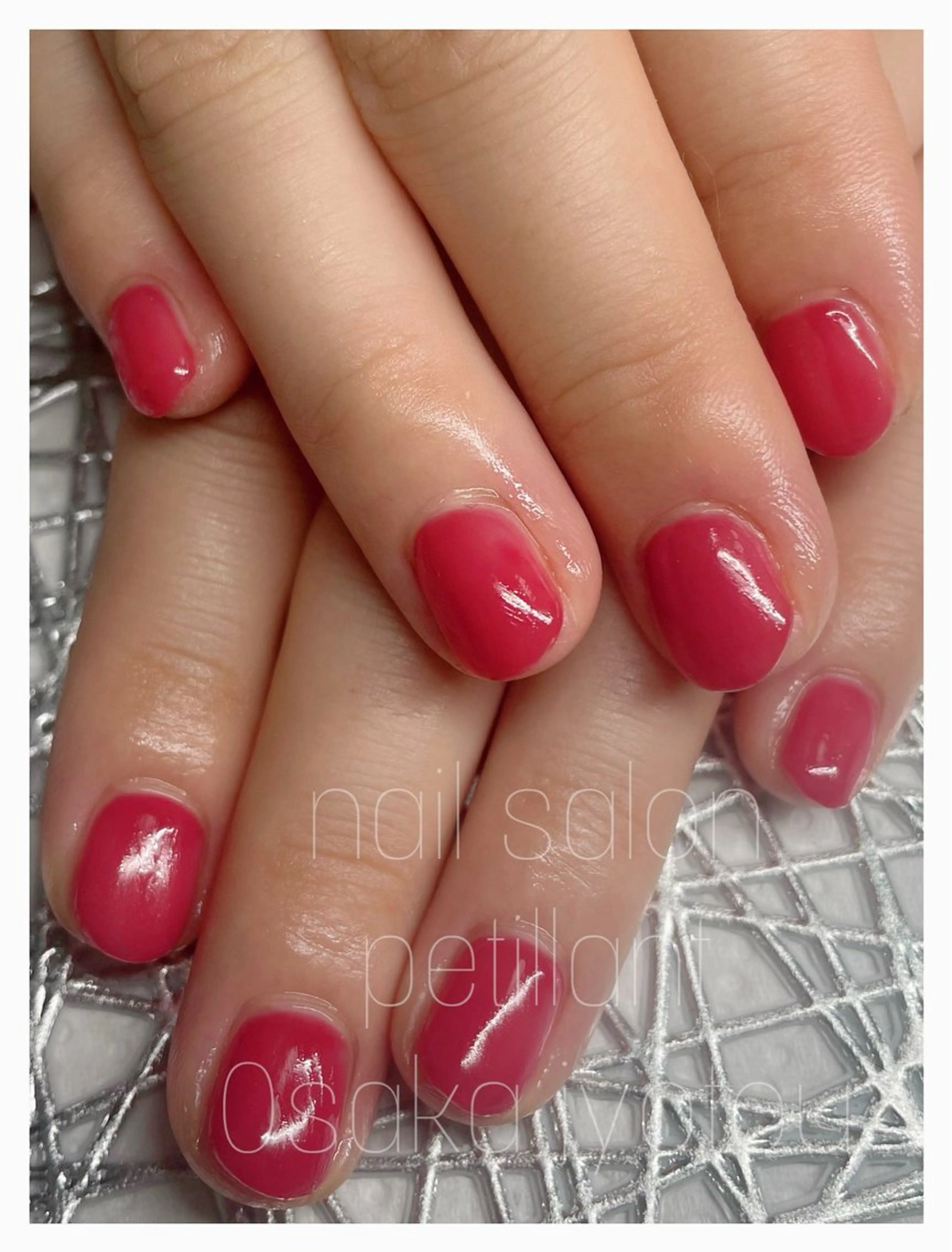 ネイル フットネイル ピンク 赤色 ショートネイル シンプルネイル nail salon petillantのネイルデザイン