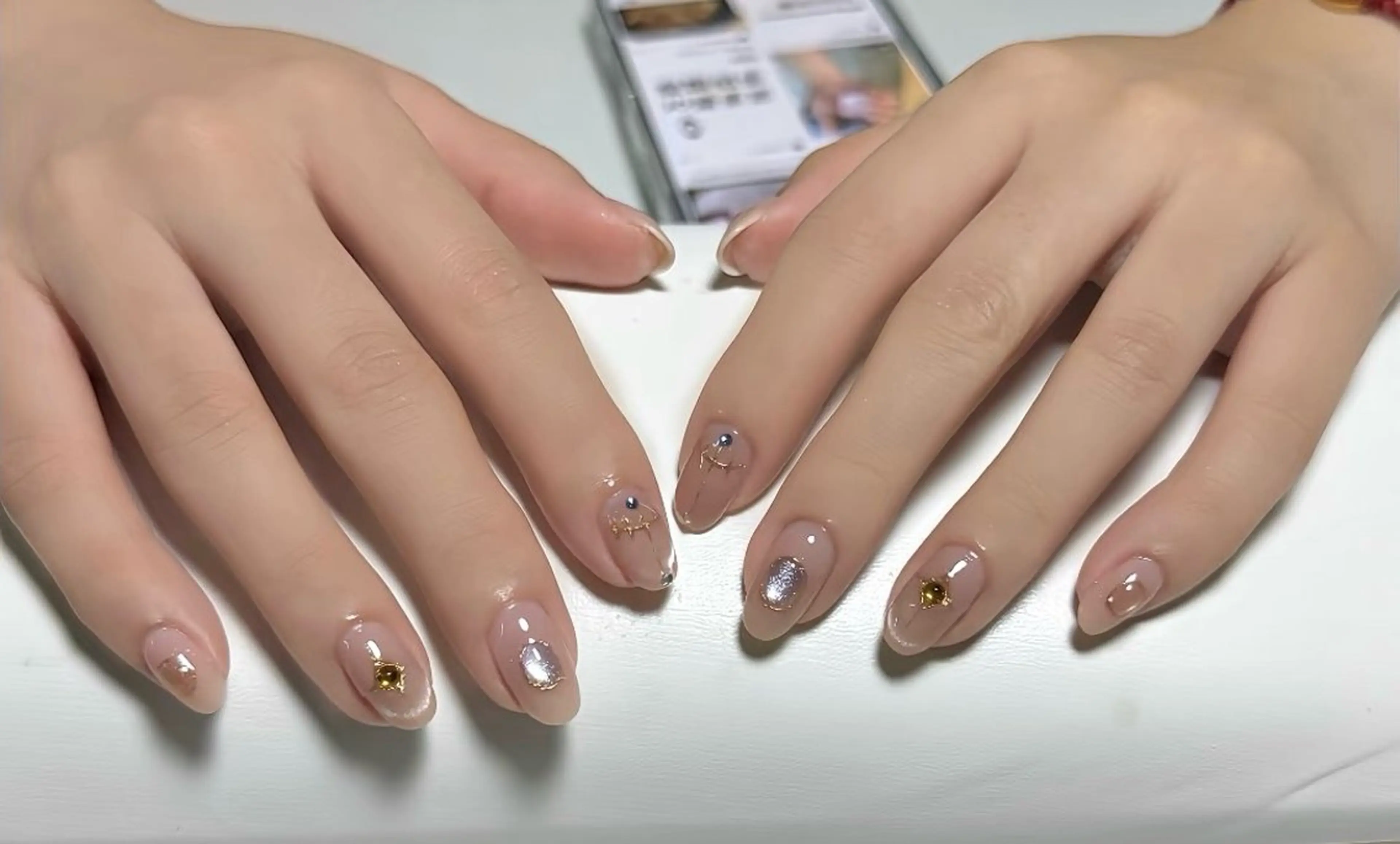 ネイル 高木 維麗絲のネイルデザイン