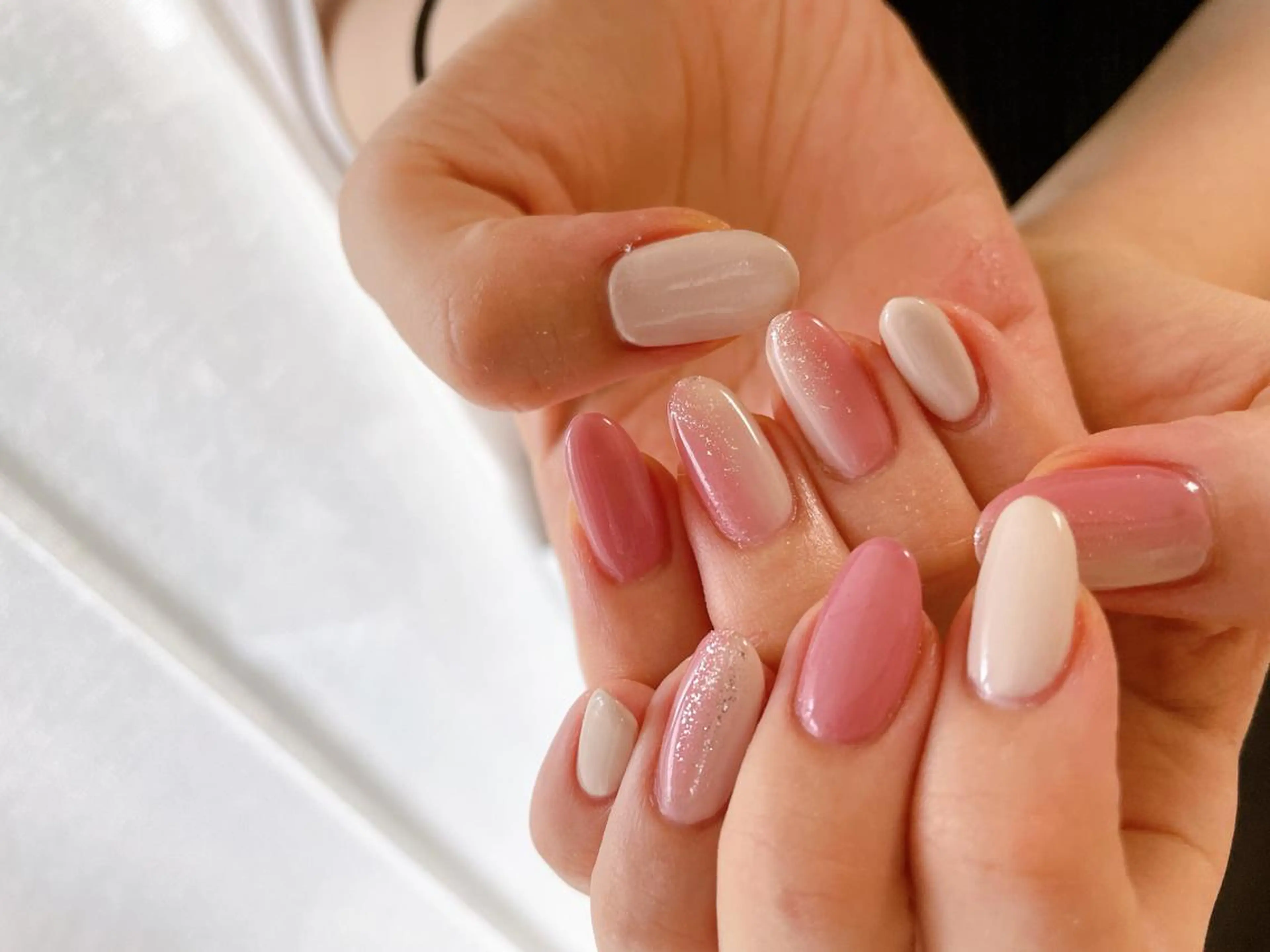 ネイル オーロラネイル フラワーネイル フットネイル フレンチネイル ジェルネイル mogunail &blowのネイルデザイン