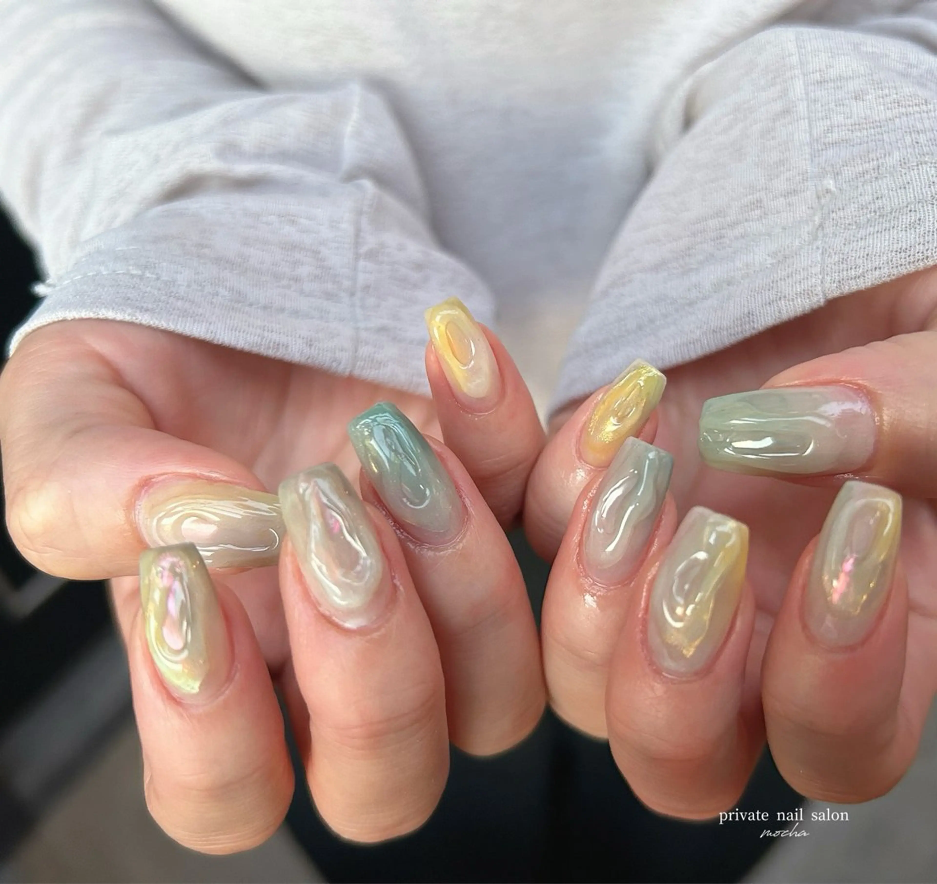 ネイル カジュアル フレンチネイル マグネットネイル ミラーネイル ニュアンスネイル ハンドネイル mocha nailのネイルデザイン