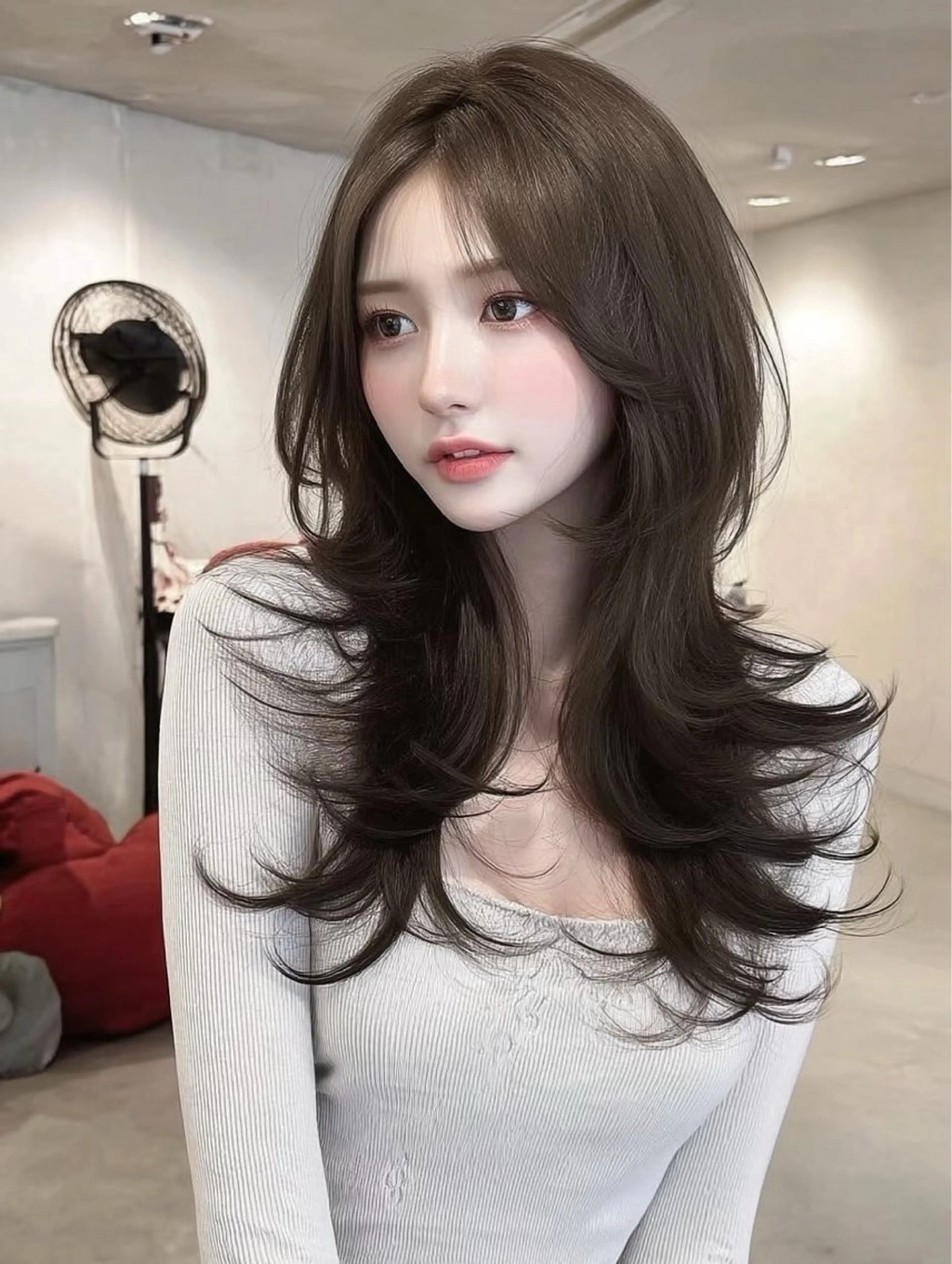 ロング カラー 鍋島 美華のヘアスタイル