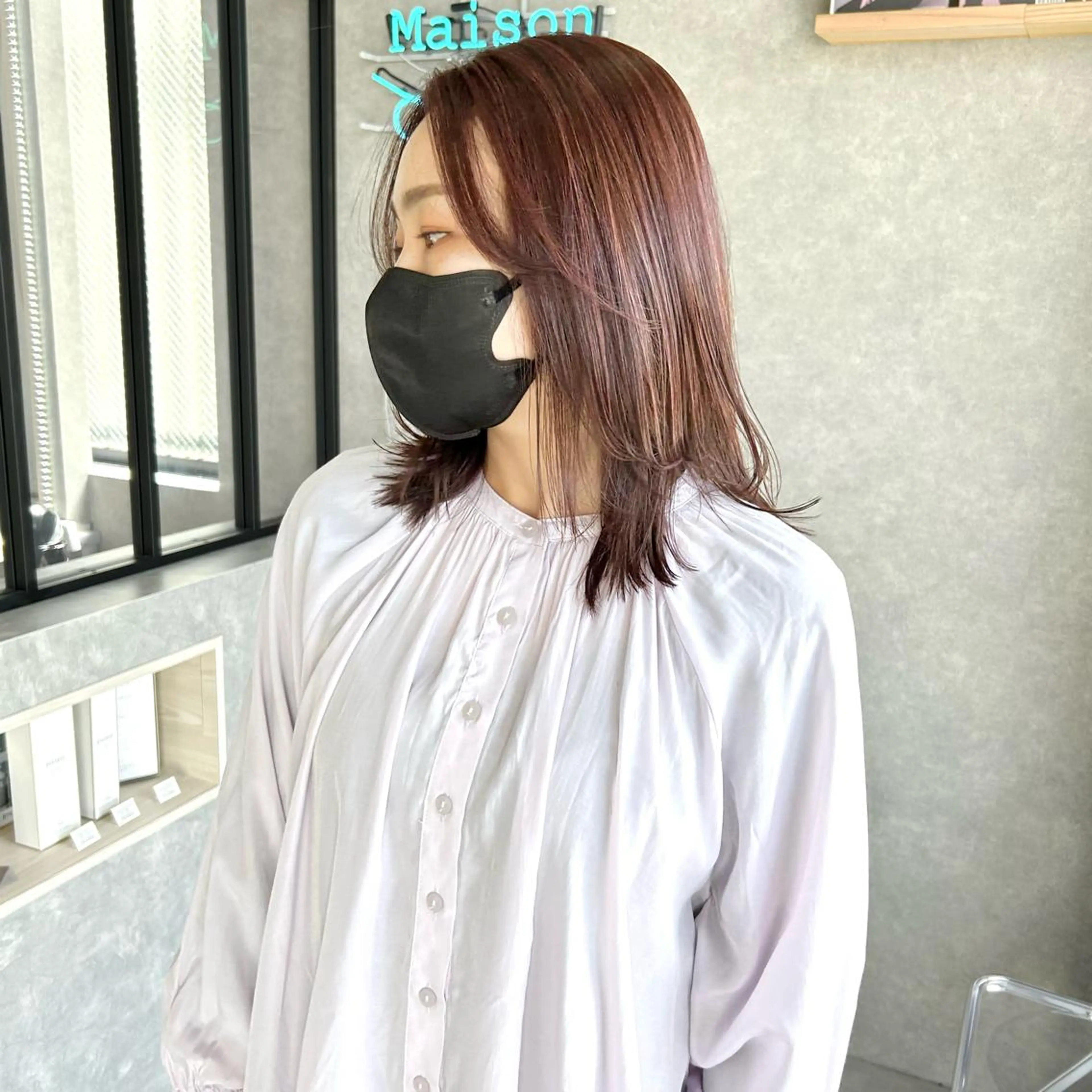 ミディアム カラー ハイライトカラー ピンクカラー ハイライト ヘアカラー トリートメント 一ノ瀬 暁のヘアスタイル
