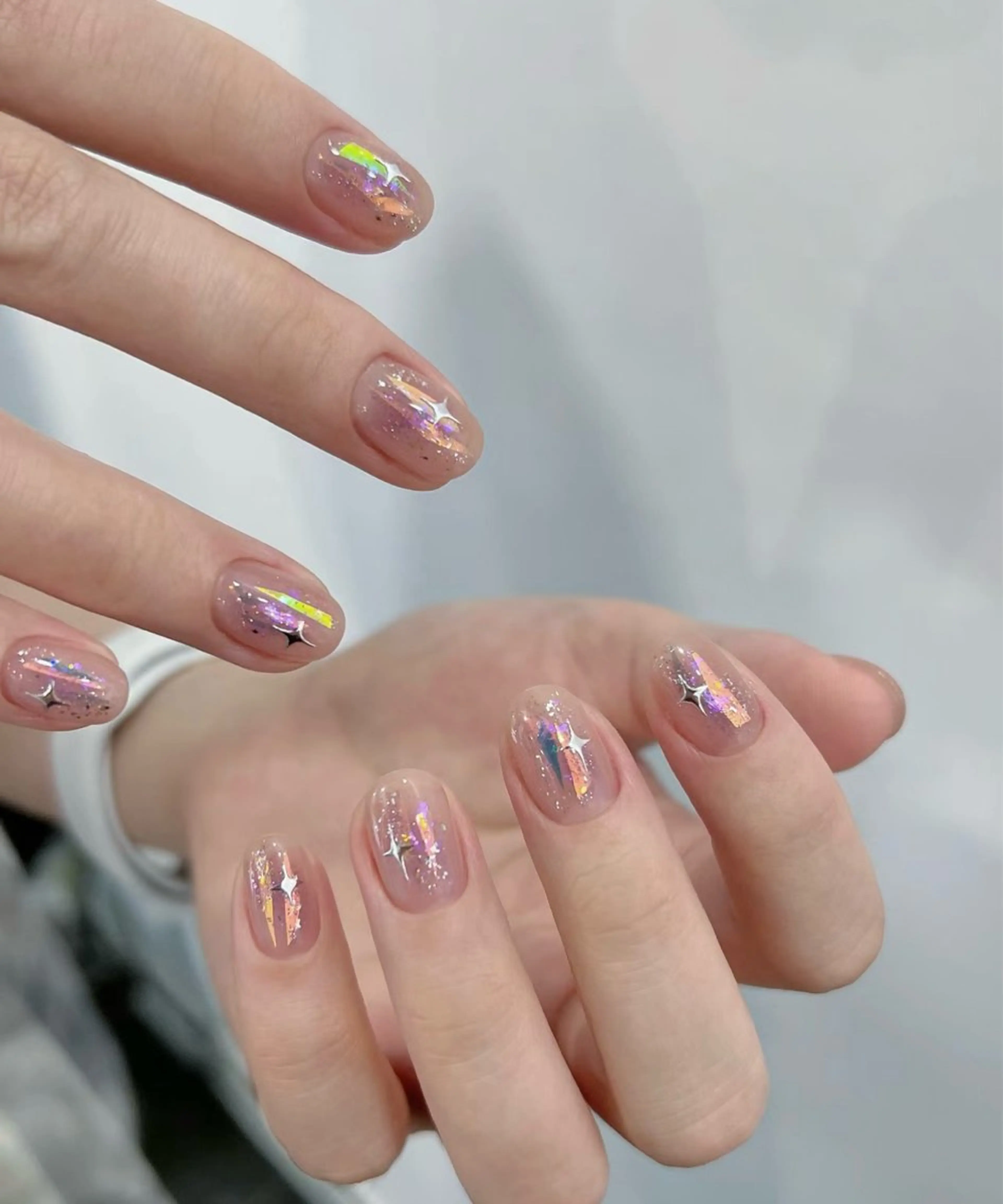 ミディアム めぐみのネイルサロン スタッフ練習のネイルデザイン