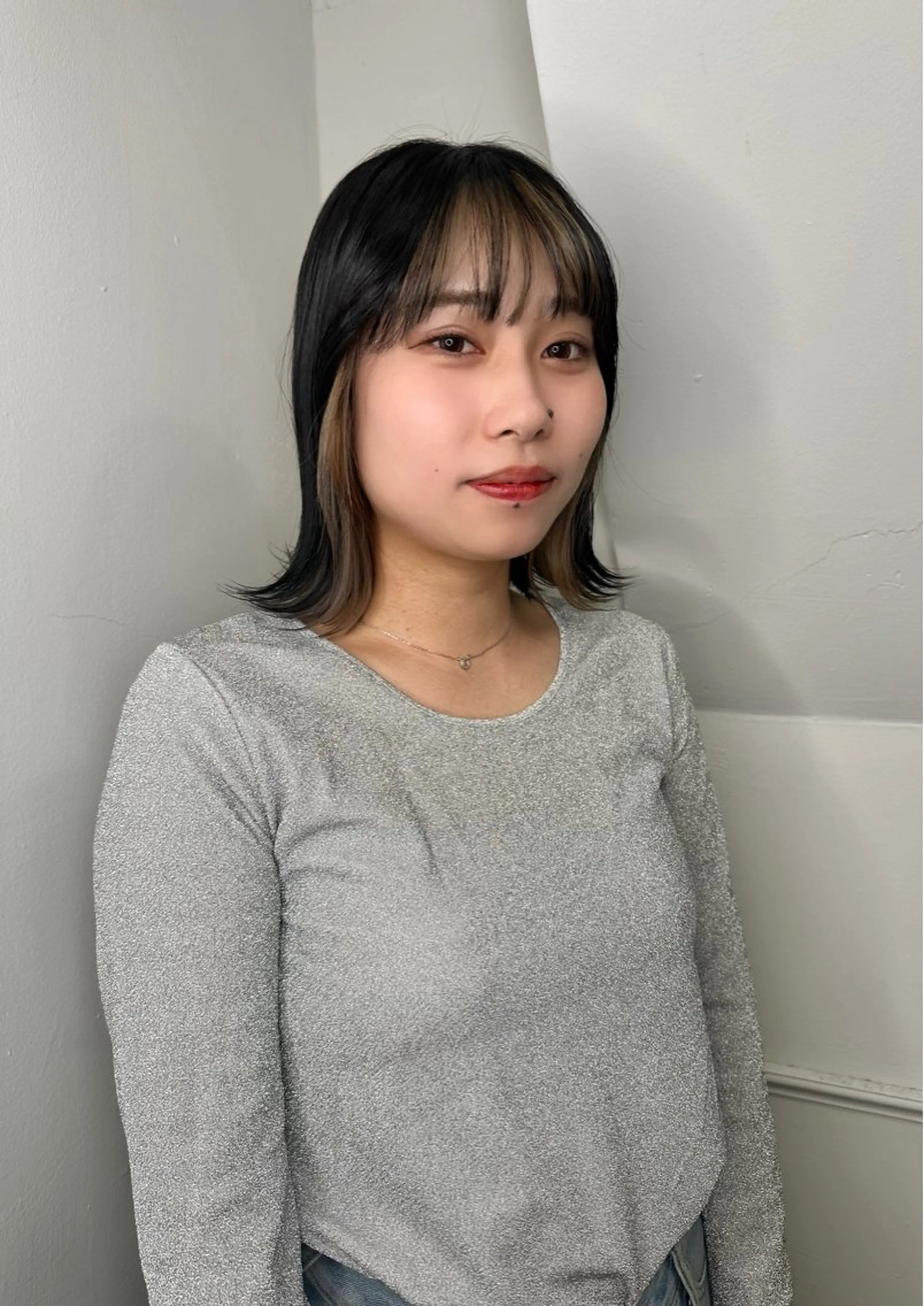 カラー ヘアカラー トリートメント 韓国レイヤ ー支持No.1renのヘアスタイル