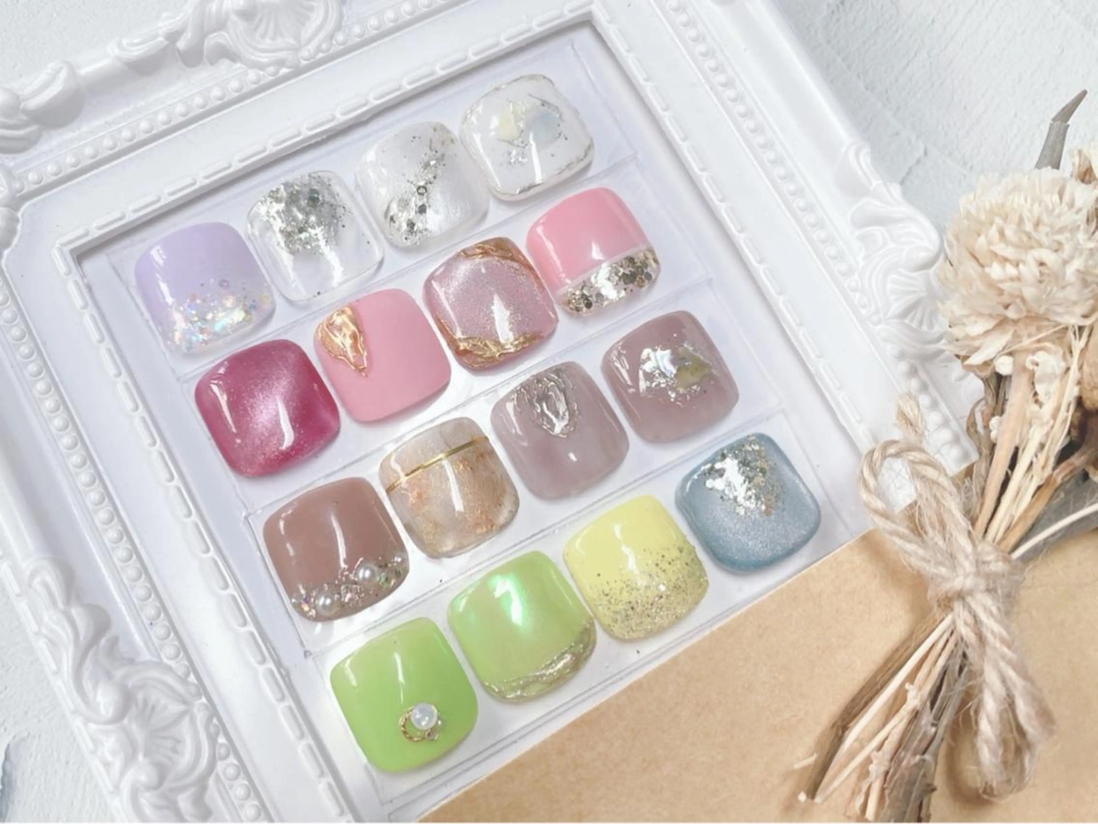 フットネイル🤍画像内の親指2本アートプレゼント🥰💕💕¥6600(税込)オフなしの写真