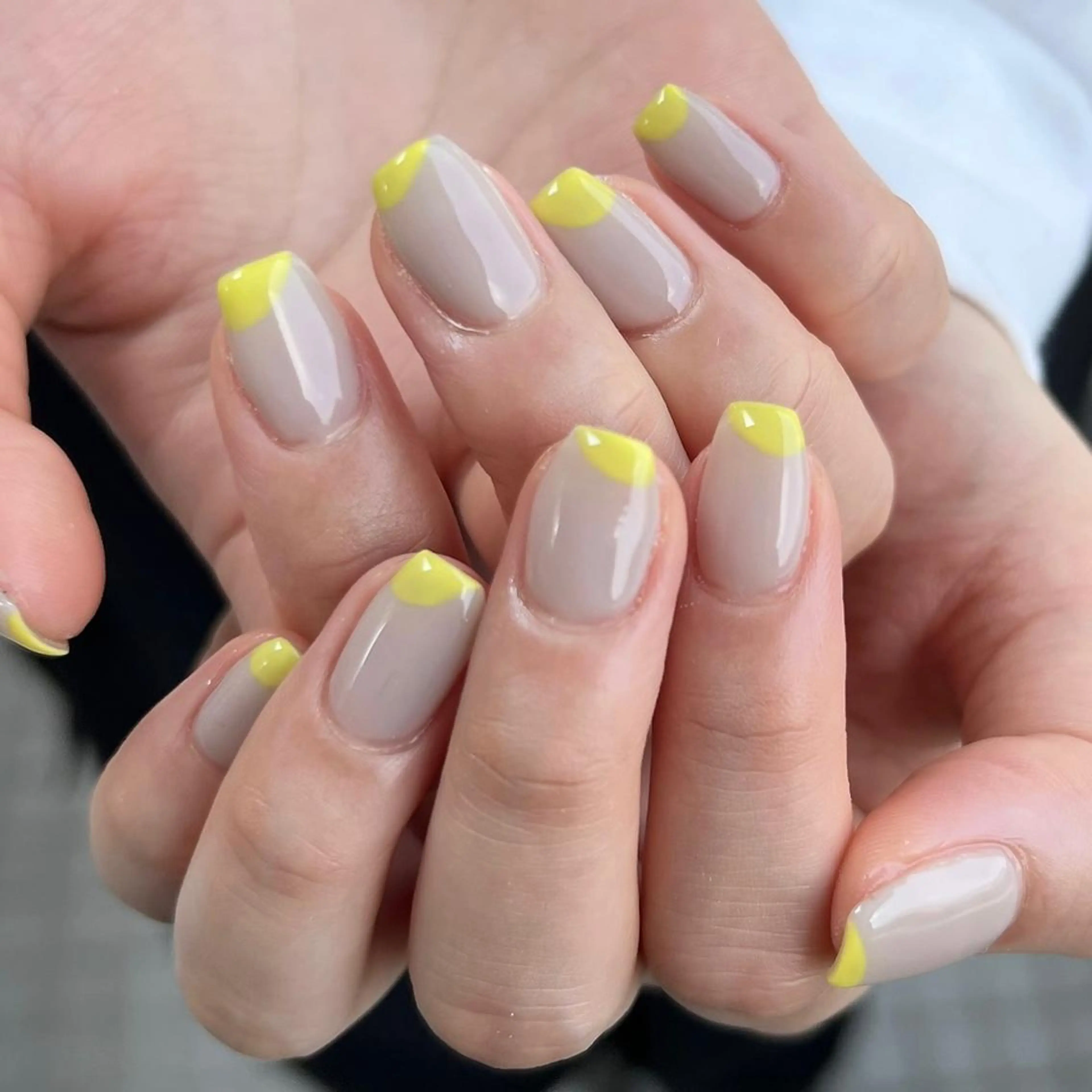 ネイル シンプルネイル ハンドネイル 🤎Two ERI🤎のネイルデザイン