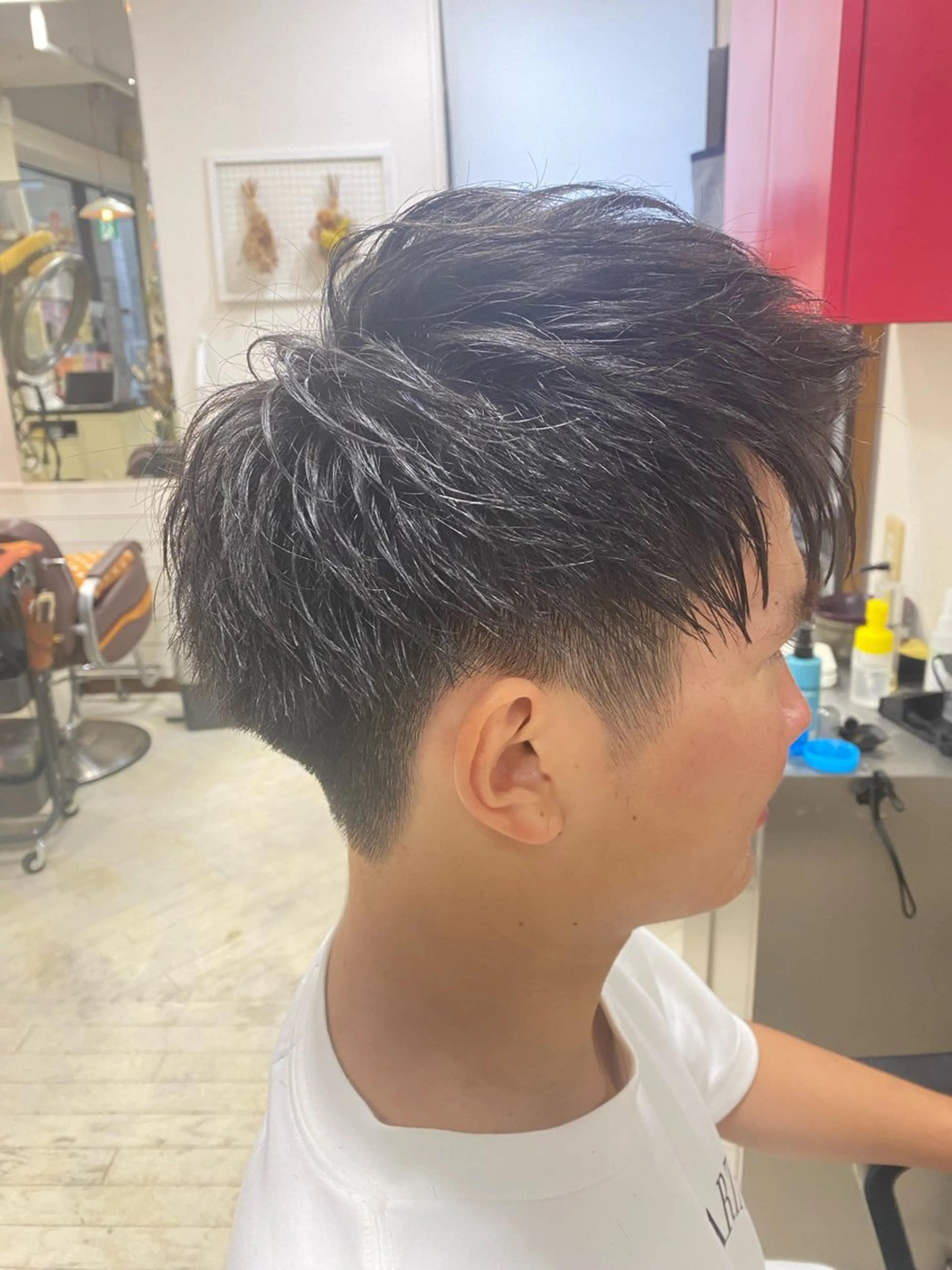 ショート メンズ 白髪ボカシカラー /骨格に合わせカットのヘアスタイル