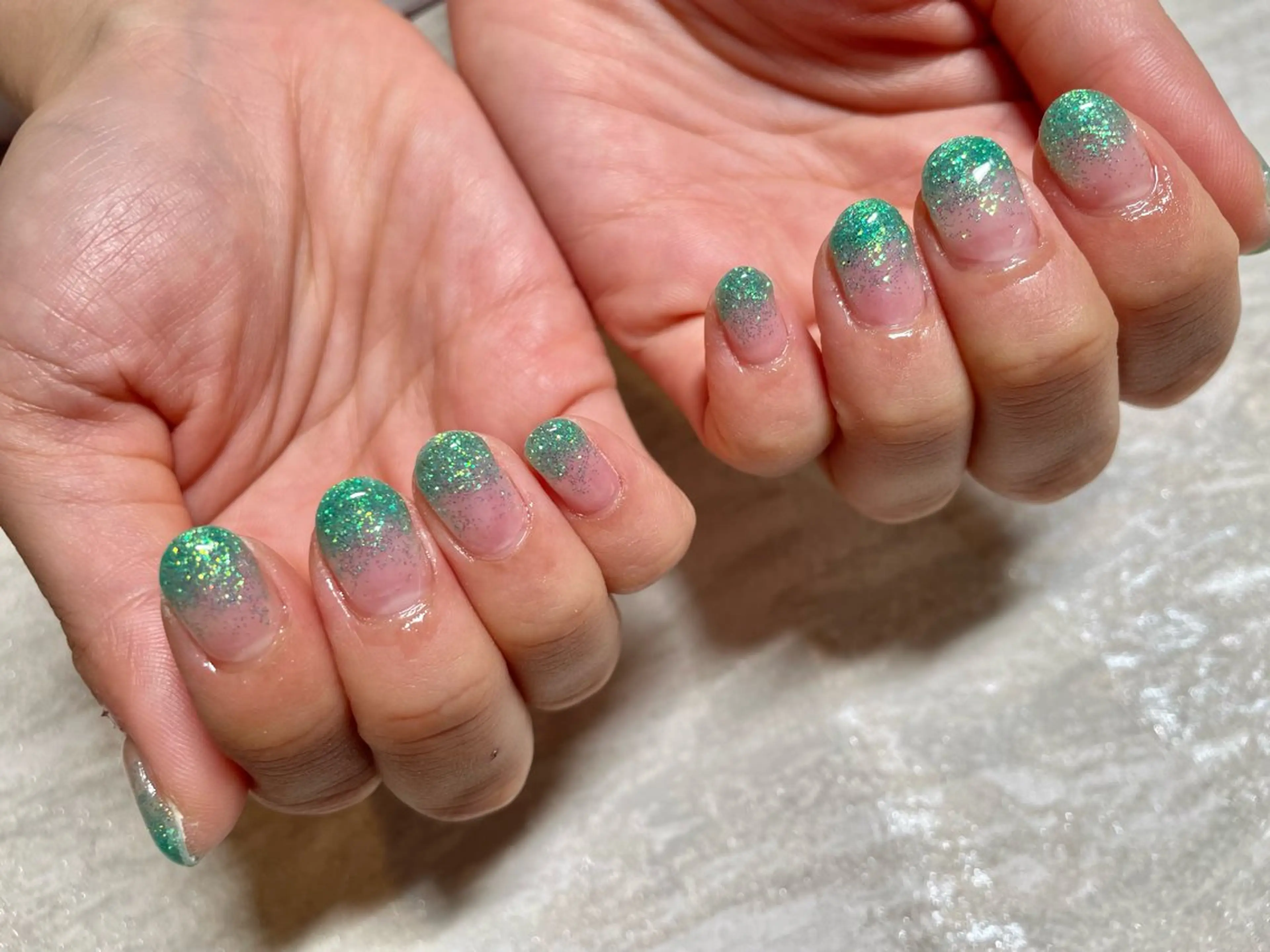 ネイル ネイルスタジオ シェイクユアハンズのネイルデザイン