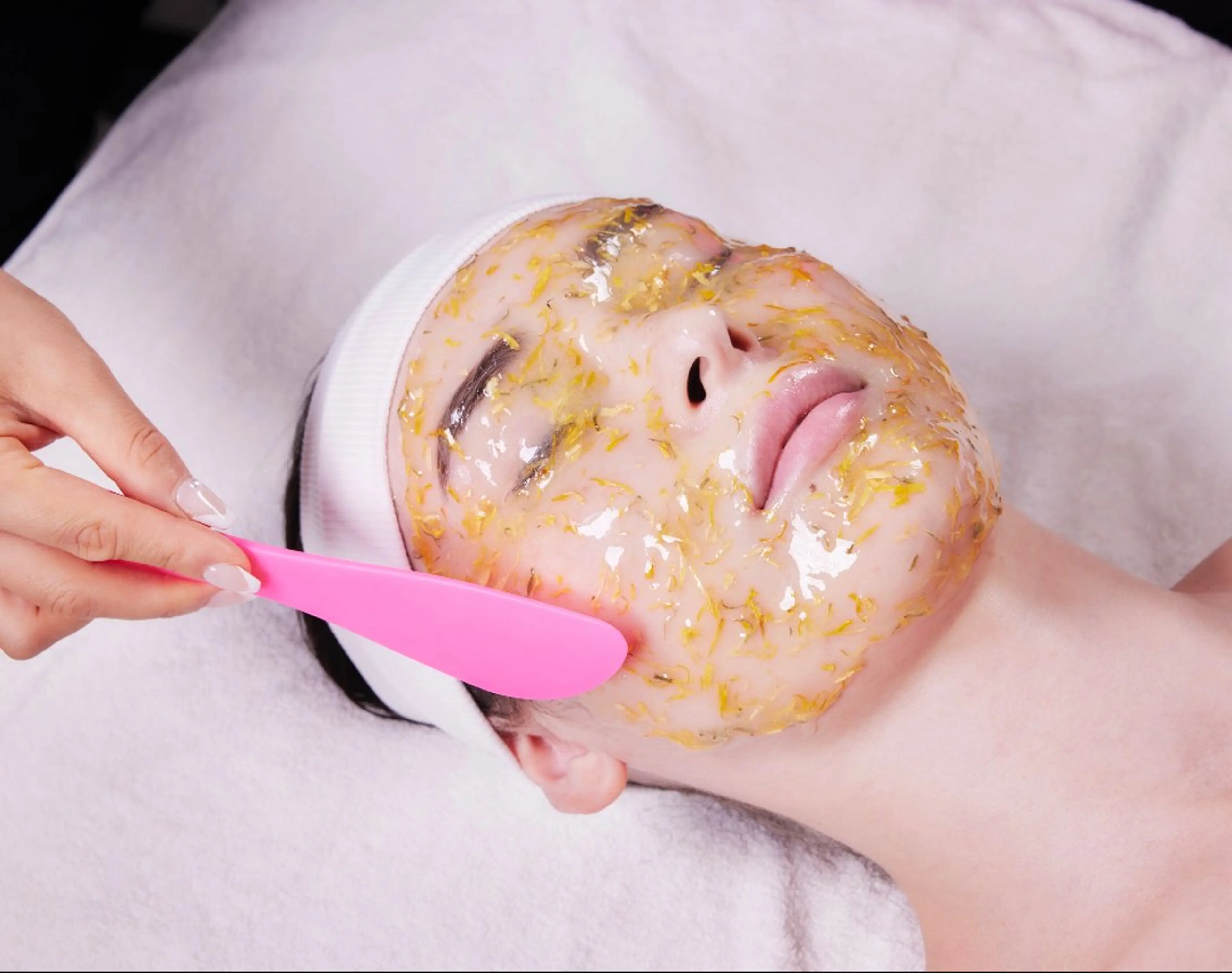 1ヶ月後も半分残る 高持続LEDエクステのマツエク・マツパデザイン