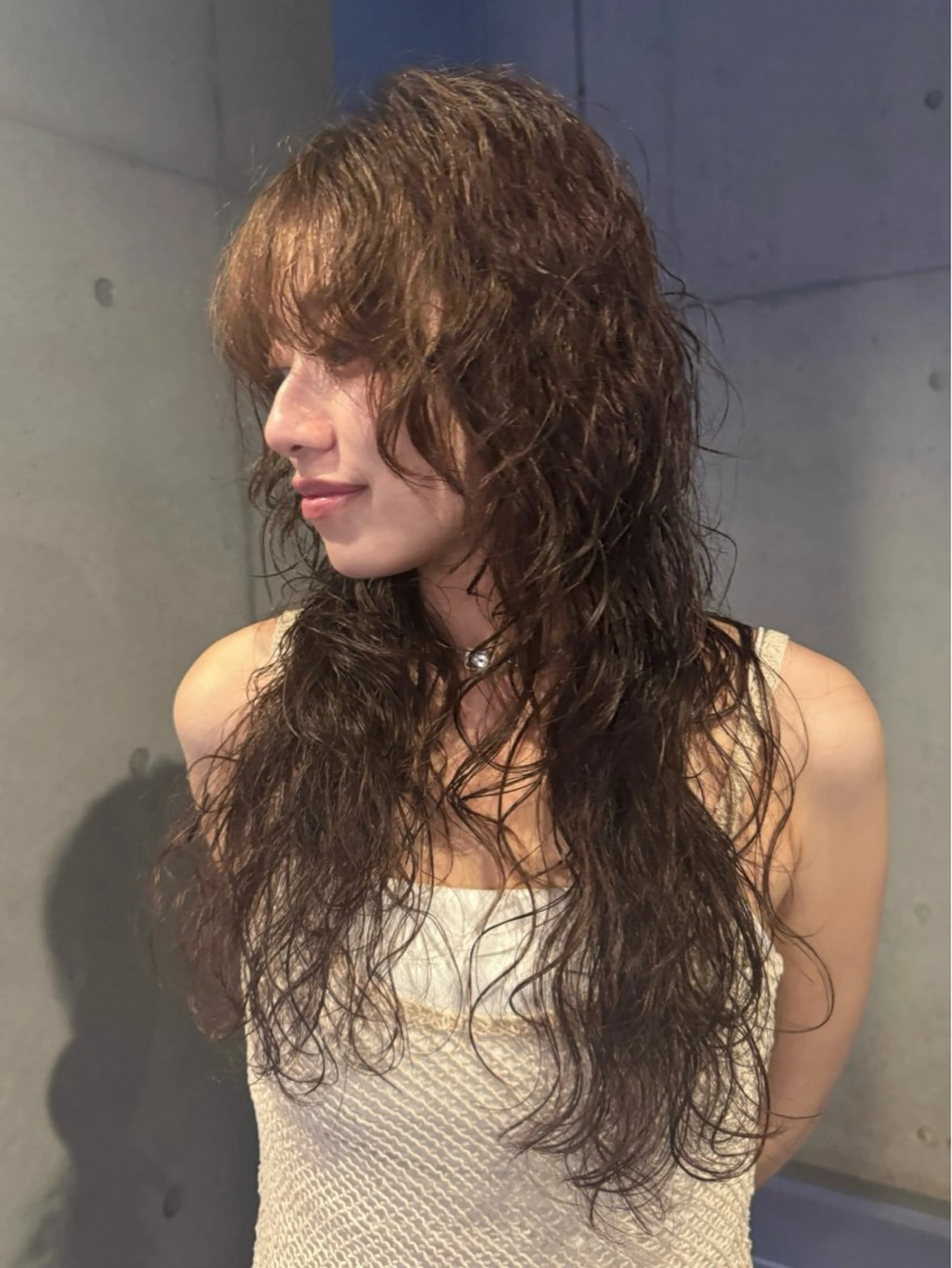 ロング パーマ だいち/ブリーチ/ レイヤーカットのヘアスタイル