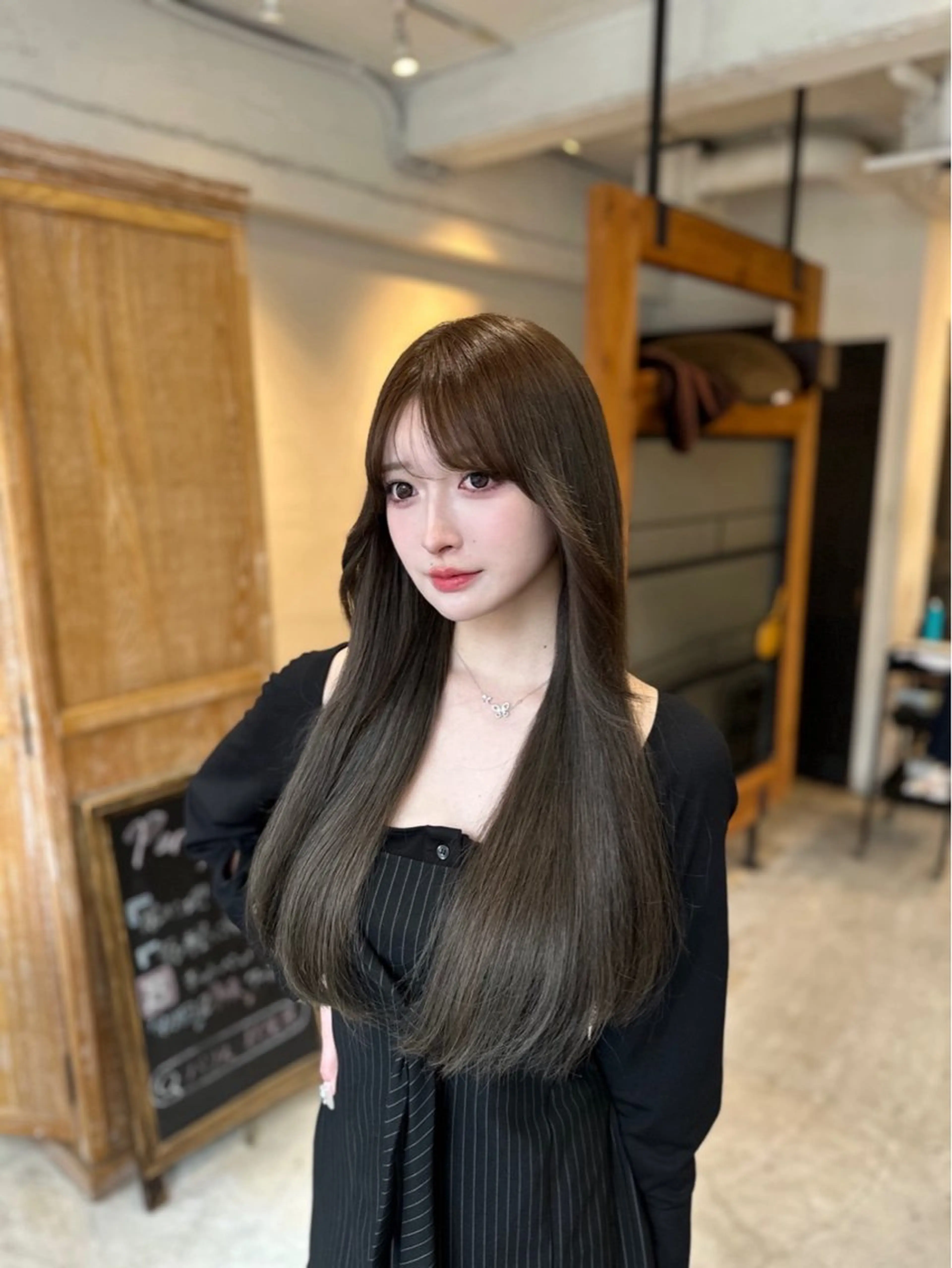 ロング ヘアカラー 秋葉原　柏木絢汰 ✨当日予約okのヘアスタイル