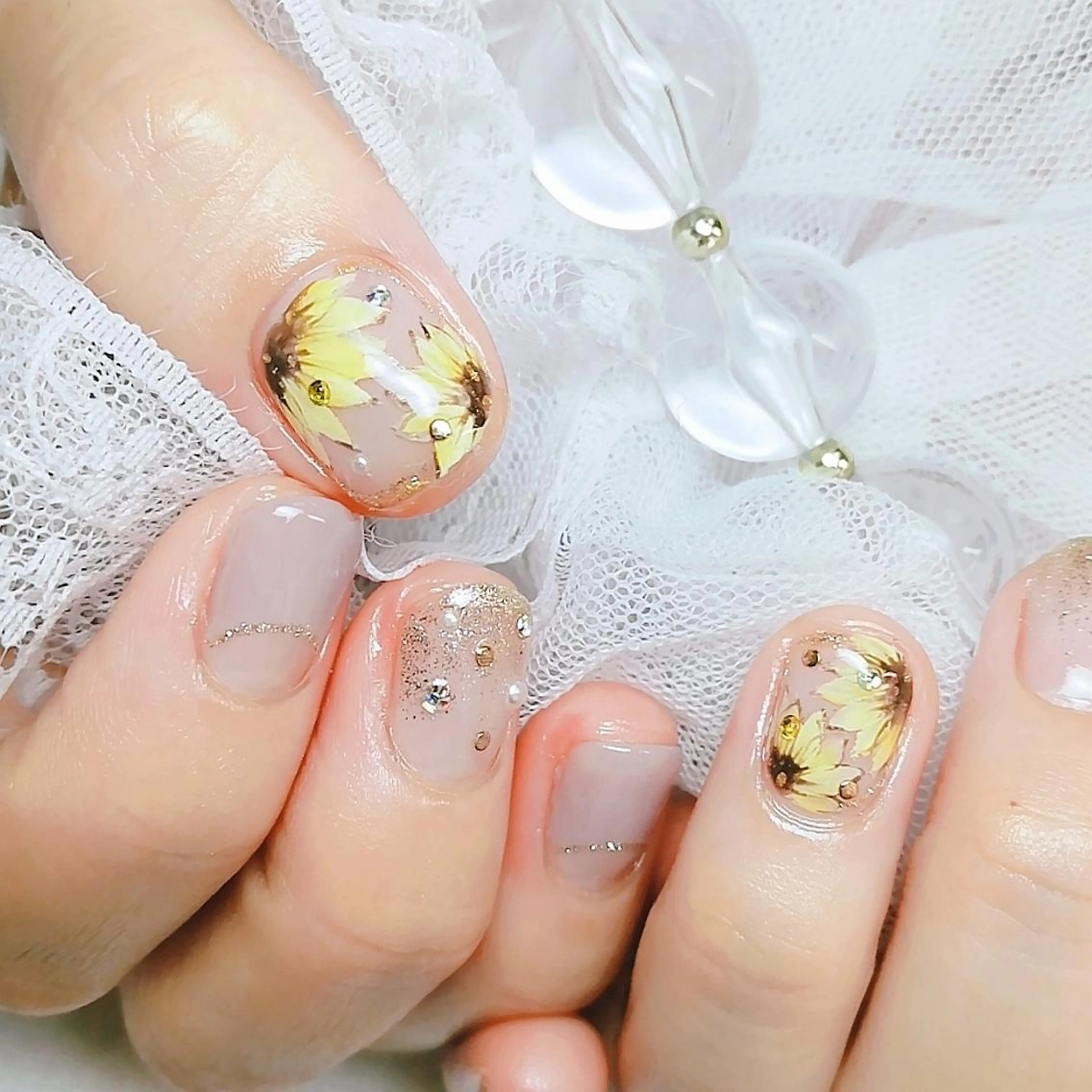 ネイル アートネイル ストーンネイル ハンドネイル 柴崎 美幸のネイルデザイン