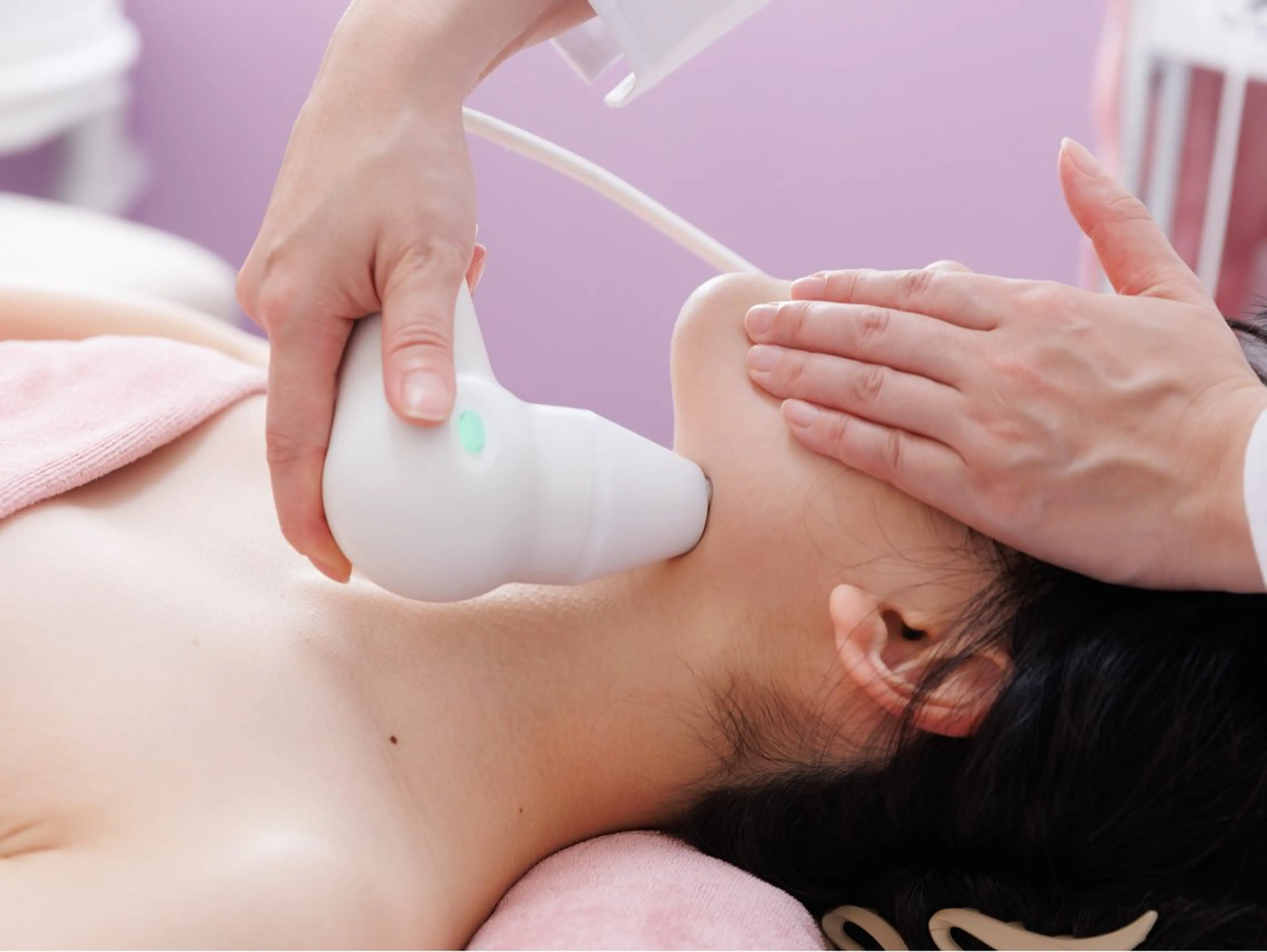 毛穴と小顔Wケア✨うるツヤ肌フェイシャルの写真