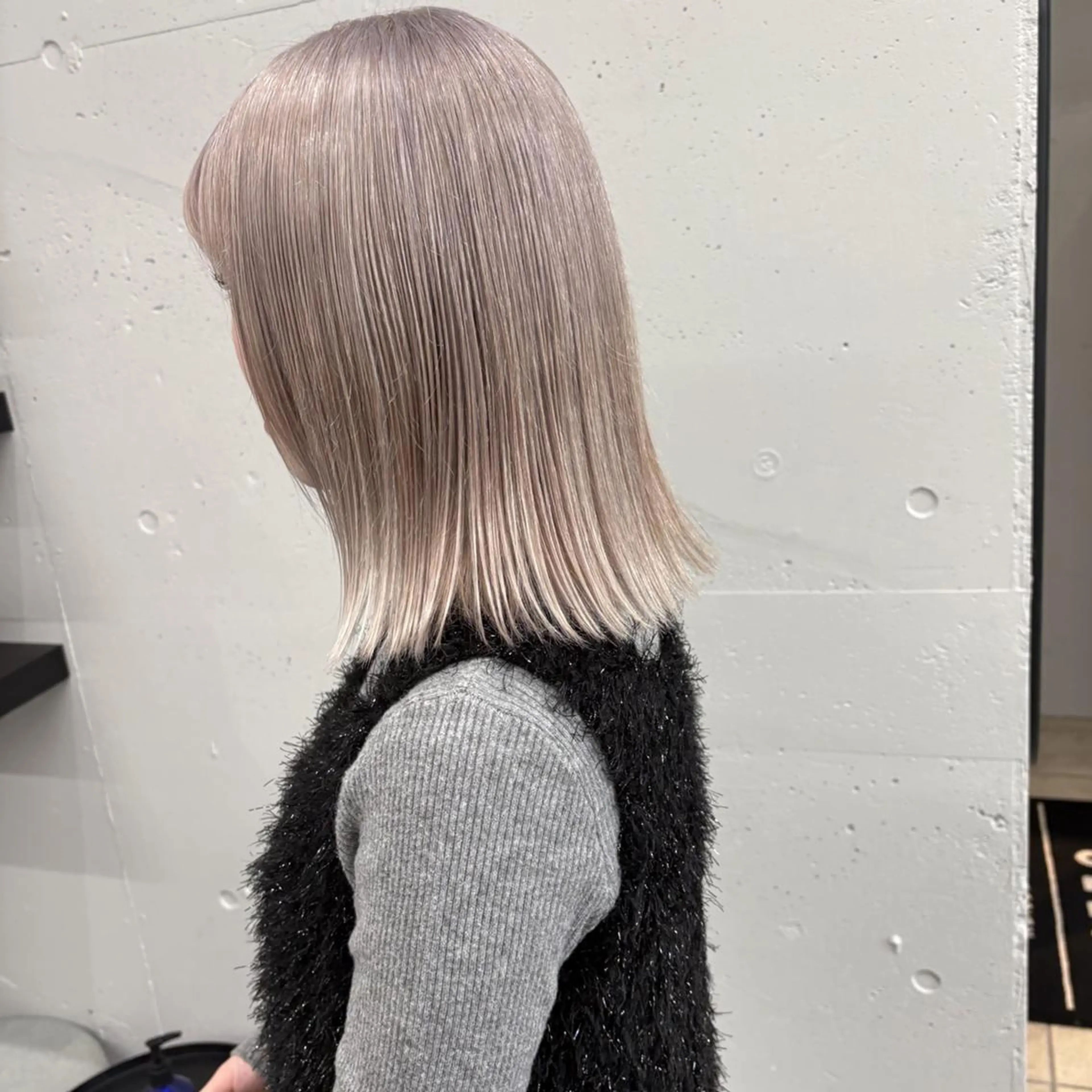 カラー ミディアム ベージュカラー ブリーチ ケアブリーチ ハイトーンカラー ラベンダーカラー ヘアカラー トリートメント ハイトーン😺艶 ✨ブリーチ✨透明感のヘアスタイル