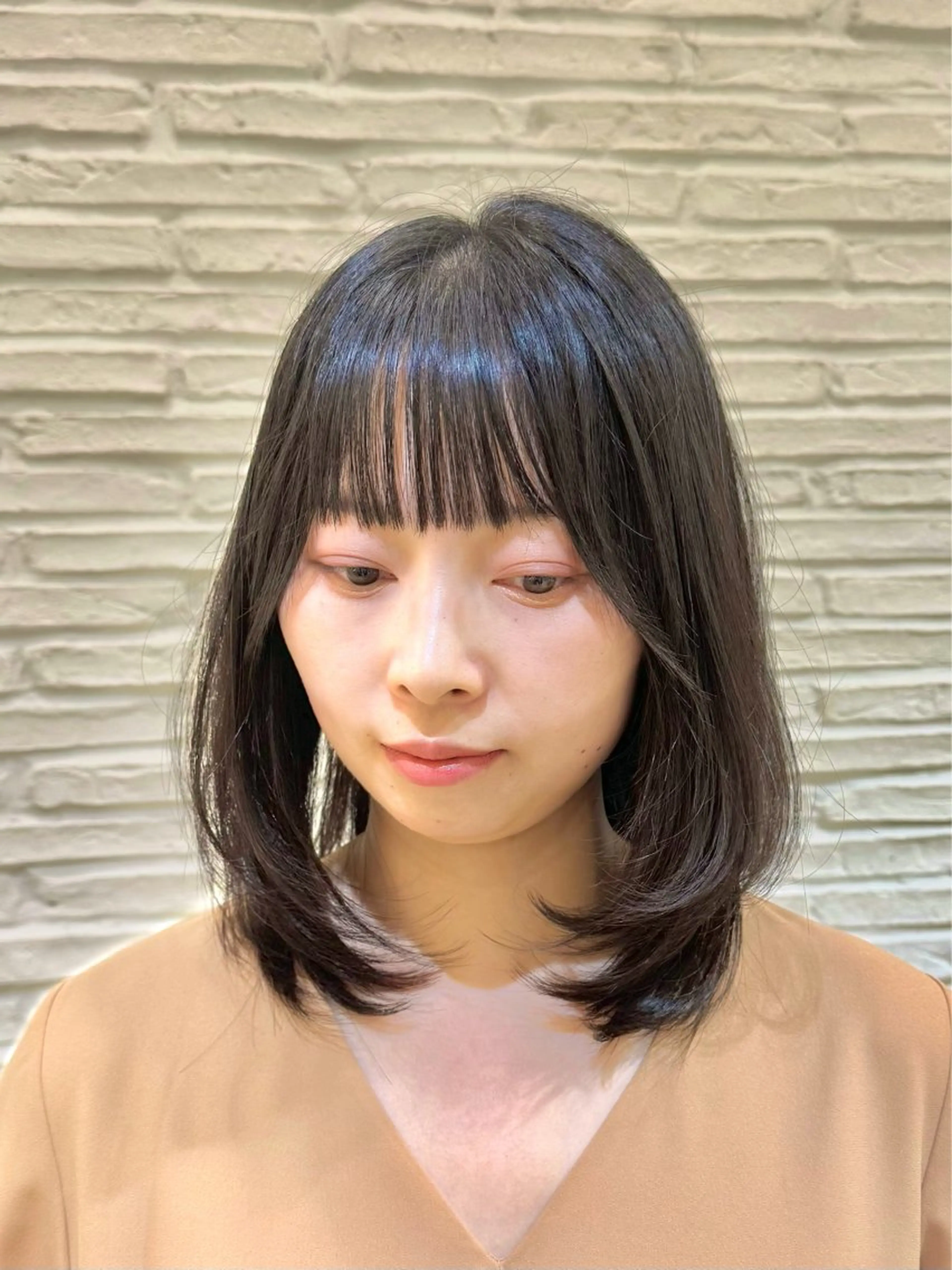 ミディアム レイヤーカット amie by AFLOAT 浦和店のヘアスタイル