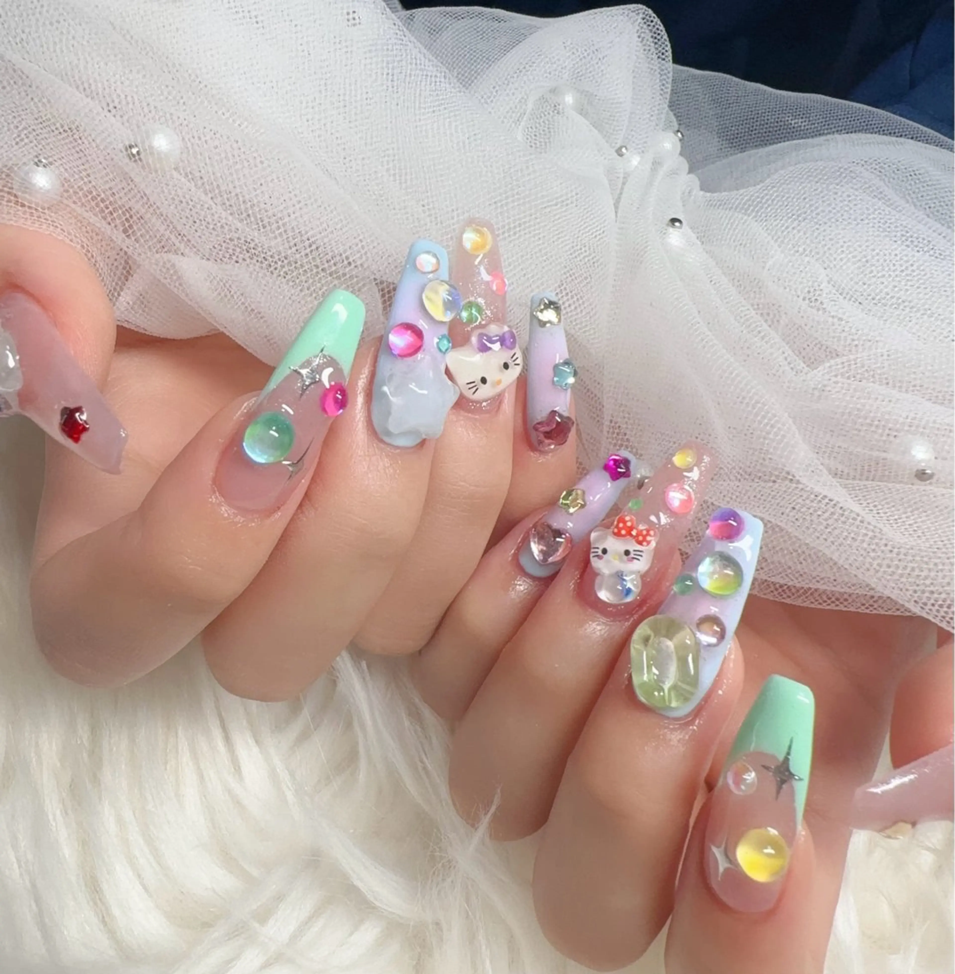 ネイル ハンドネイル &ME ネイルサロンのネイルデザイン