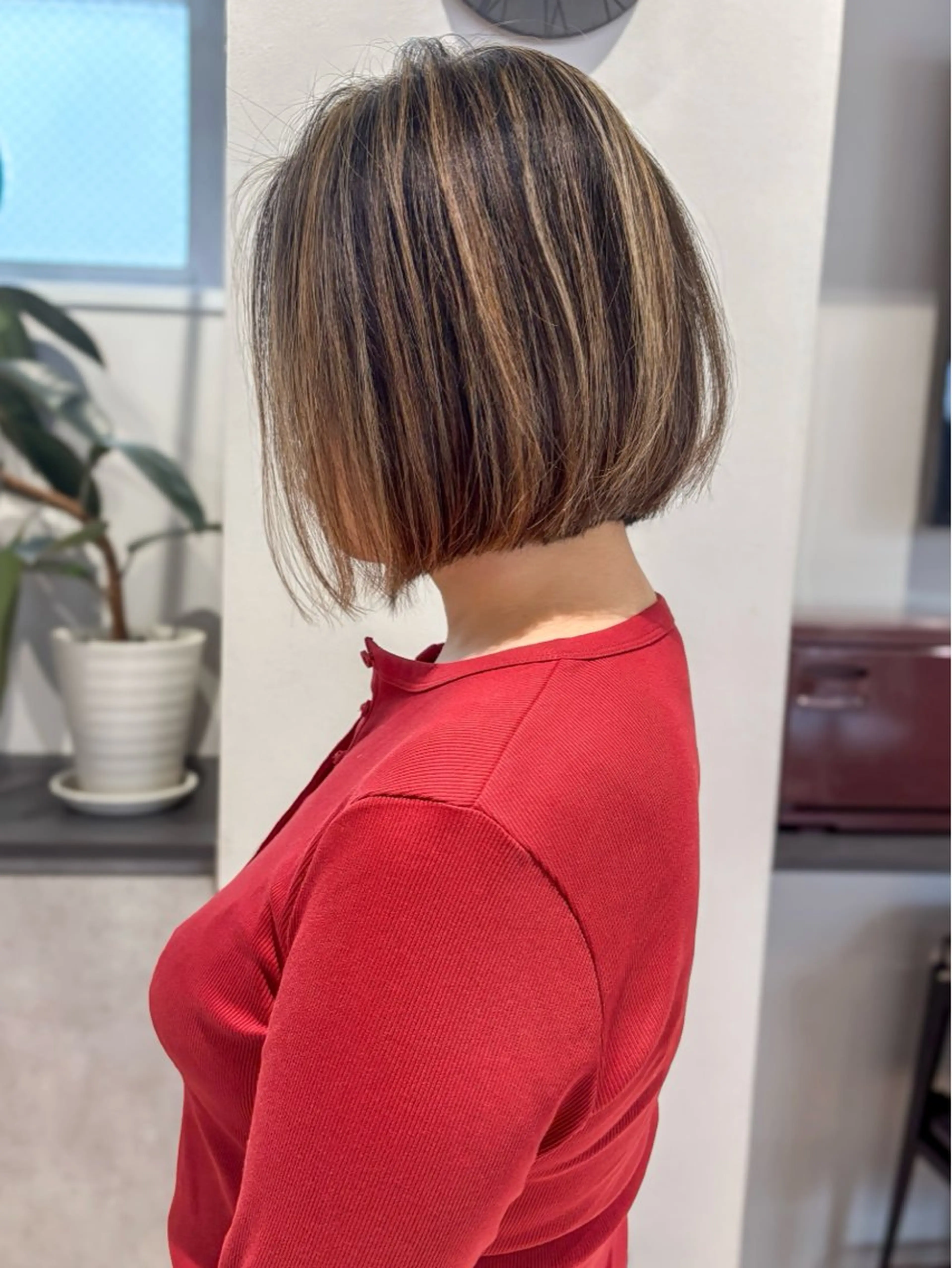 ショート カラー ボブレイヤー ブリーチ ケアブリーチ ボブ くびれヘア カット ヘアカラー トリートメント ボブ/髪質改善/ レイヤー/池澤慎人のヘアスタイル