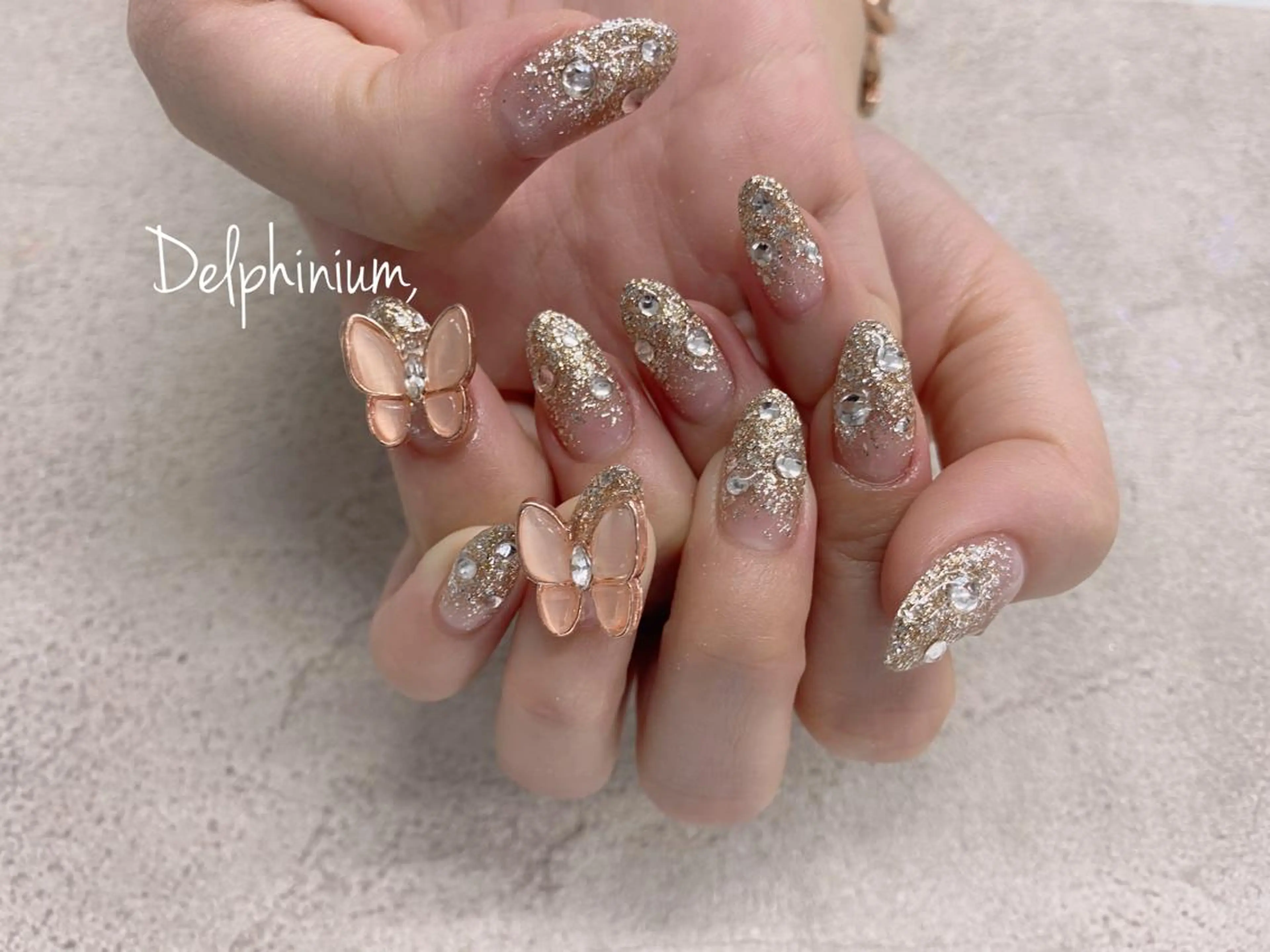 ネイル ハンドネイル 岡本 友恵のネイルデザイン