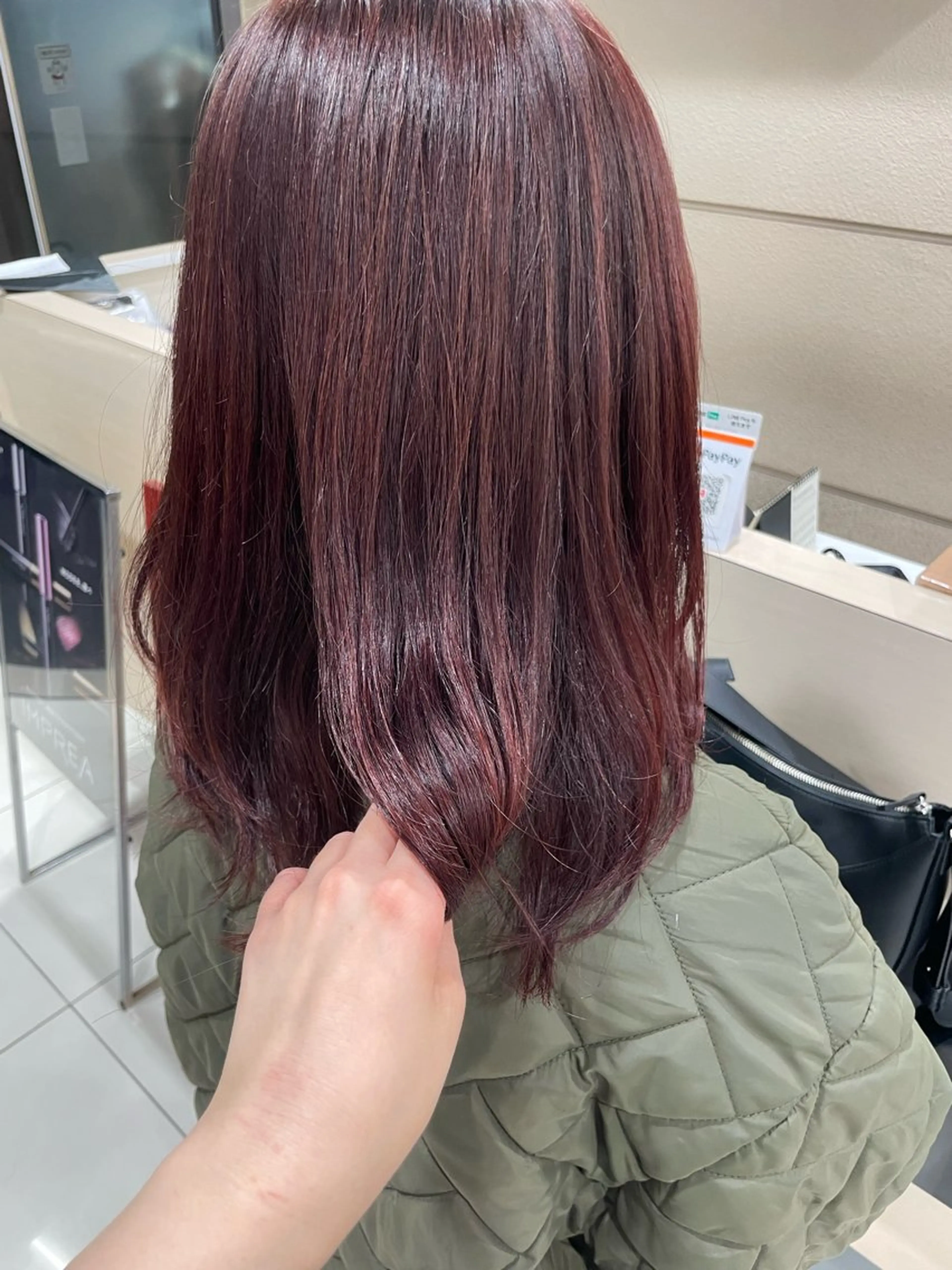 セミロング カラー トリートメント クロスパーマ/うる艶 カラー/Kurumiのヘアスタイル