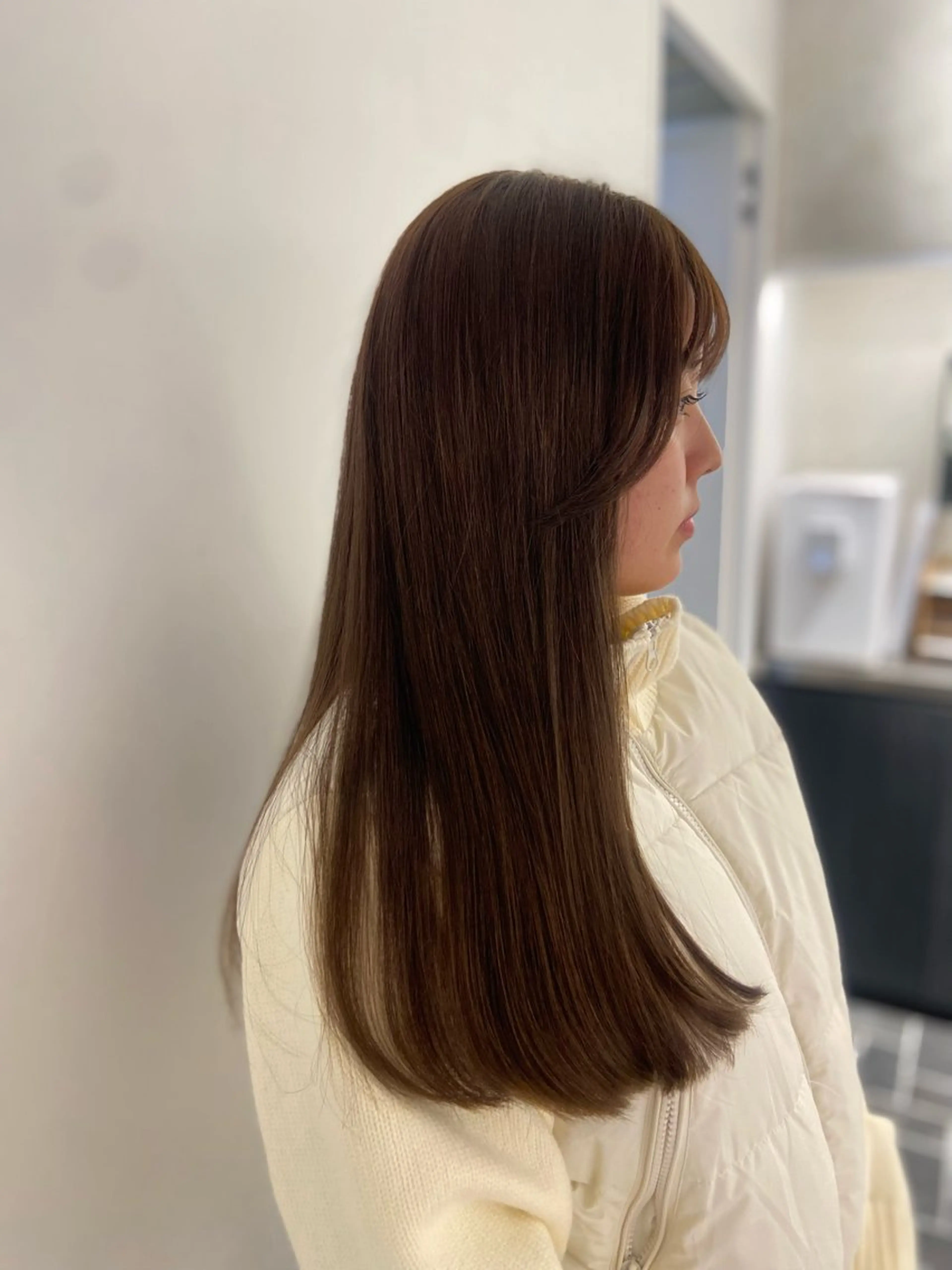 カラー ベージュカラー UNBIRTHDAY所属・UNBIRTHDAY いずみのヘアスタイル