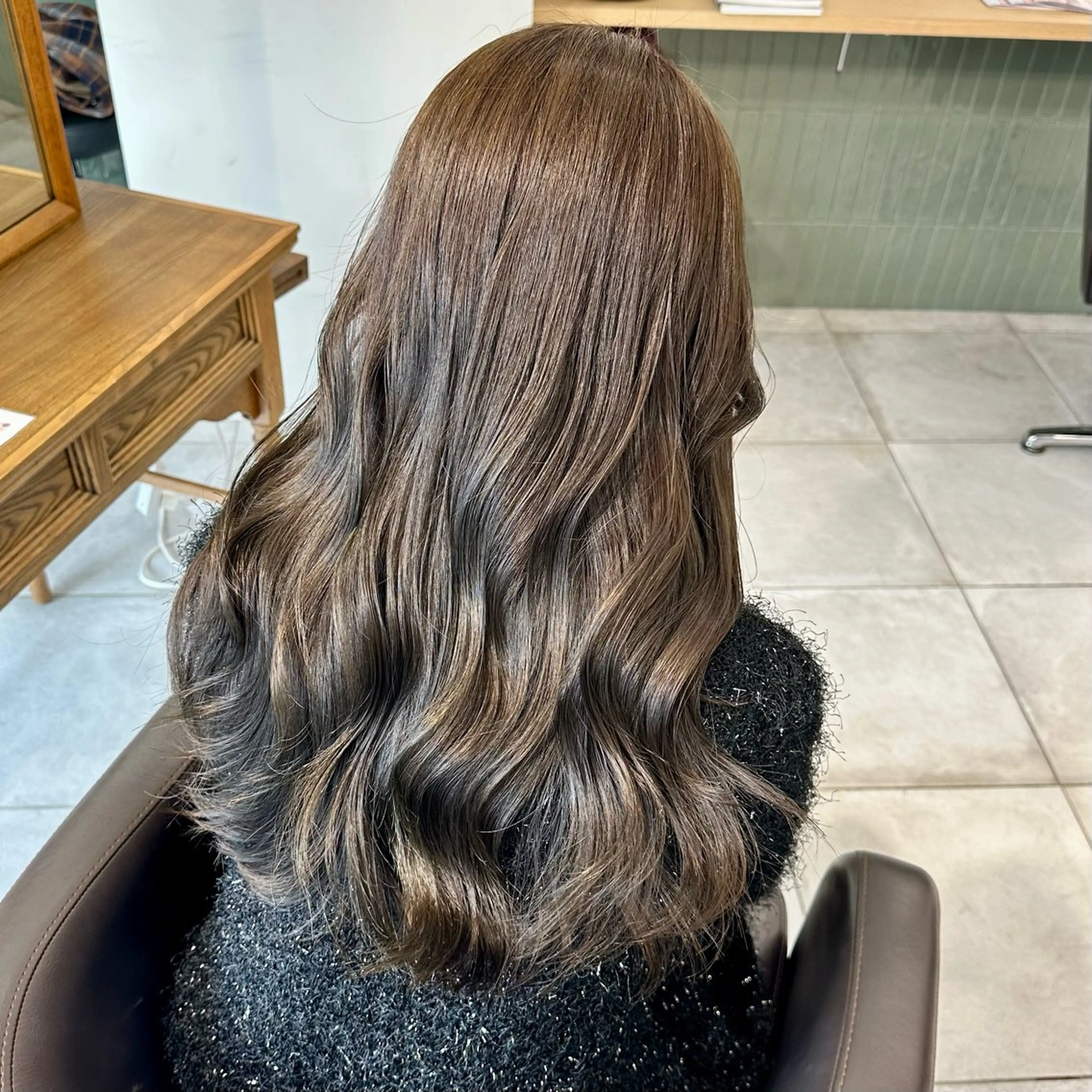 ロング カラー カット ヘアカラー トリートメント ブリーチなし/レイヤ ー特化🌈Tommyのヘアスタイル