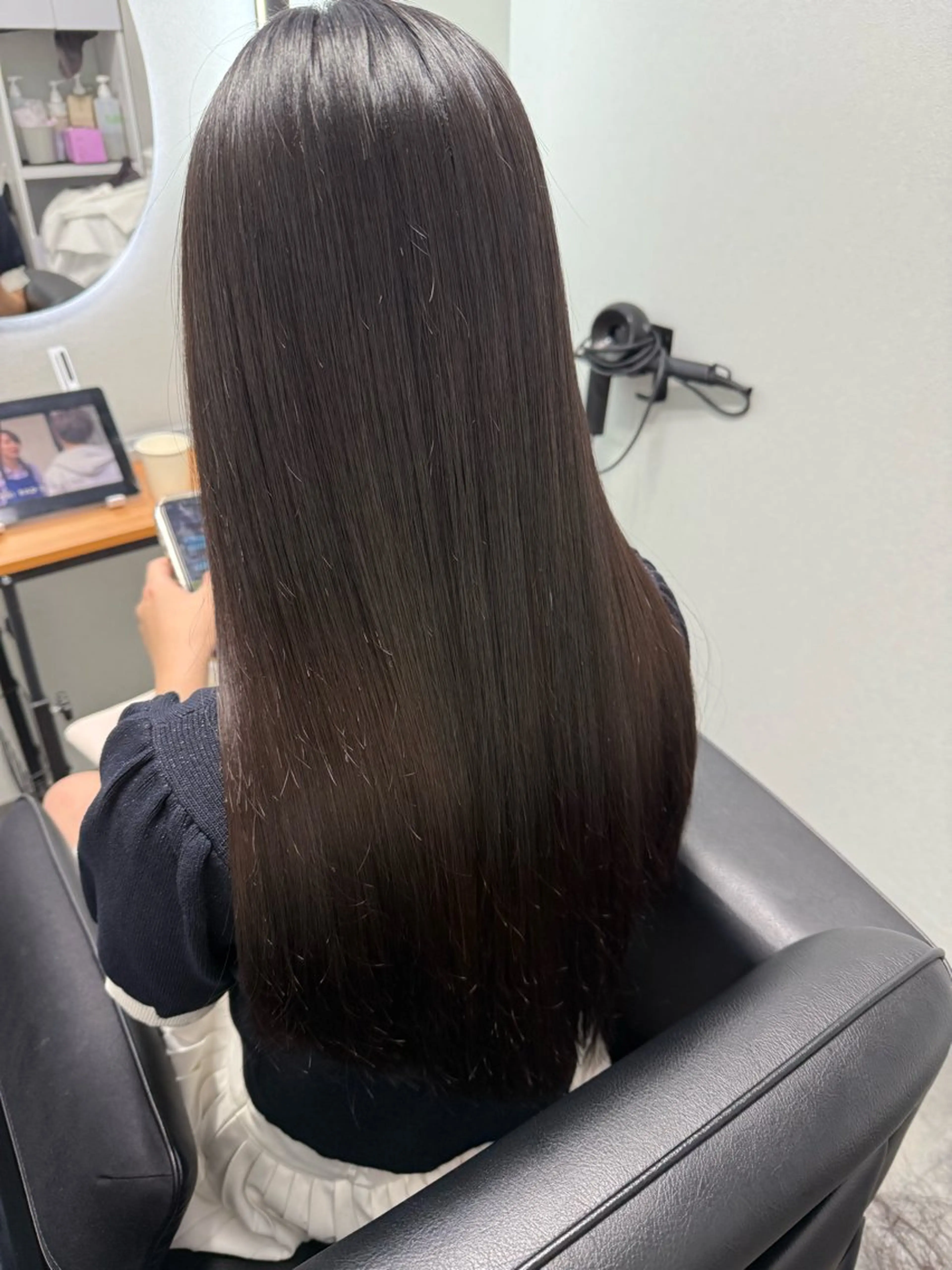 ロング カット 縮毛矯正 トリートメント 高橋 葵のヘアスタイル