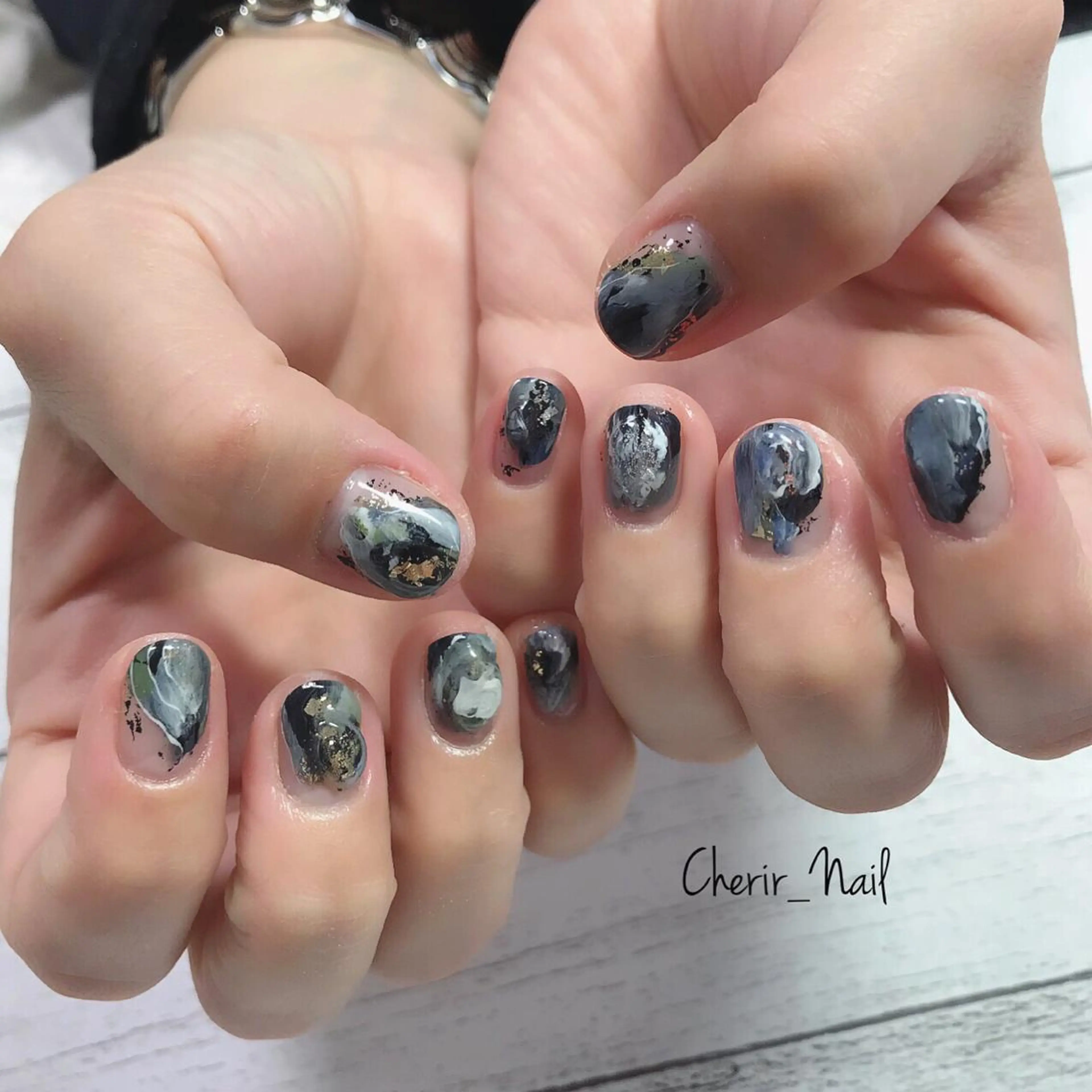 ネイル アートネイル ニュアンスネイル ショートネイル 冬ネイル Cherirnail kaoriのネイルデザイン