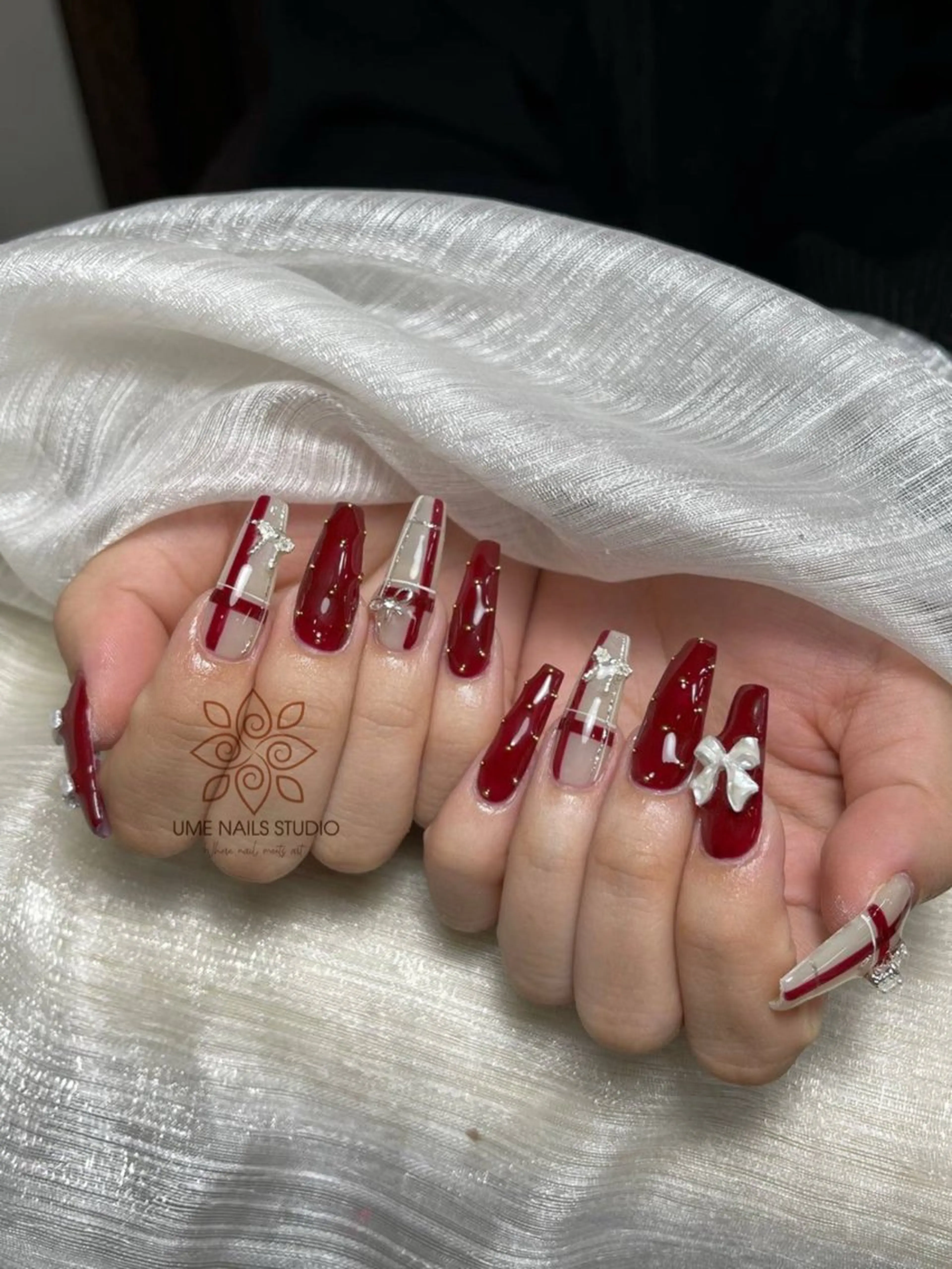 ネイル チークネイル クリアネイル ガーリー キラキラネイル 韓国ネイル Ume Nail Studioのネイルデザイン