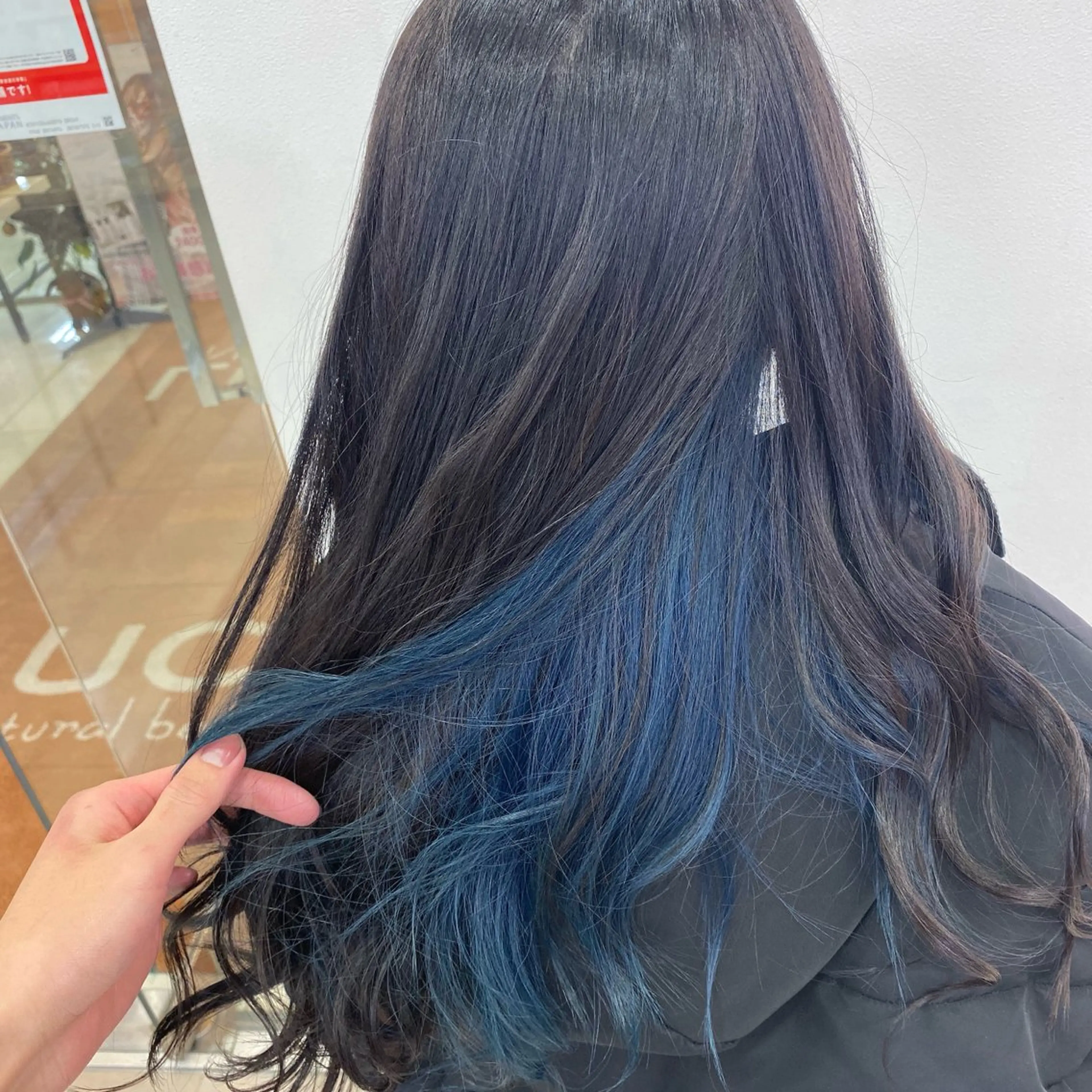 ロング カラー ヘアカラー SAKI⭐️ブリーチ ・デザインカラー⭐️のヘアスタイル