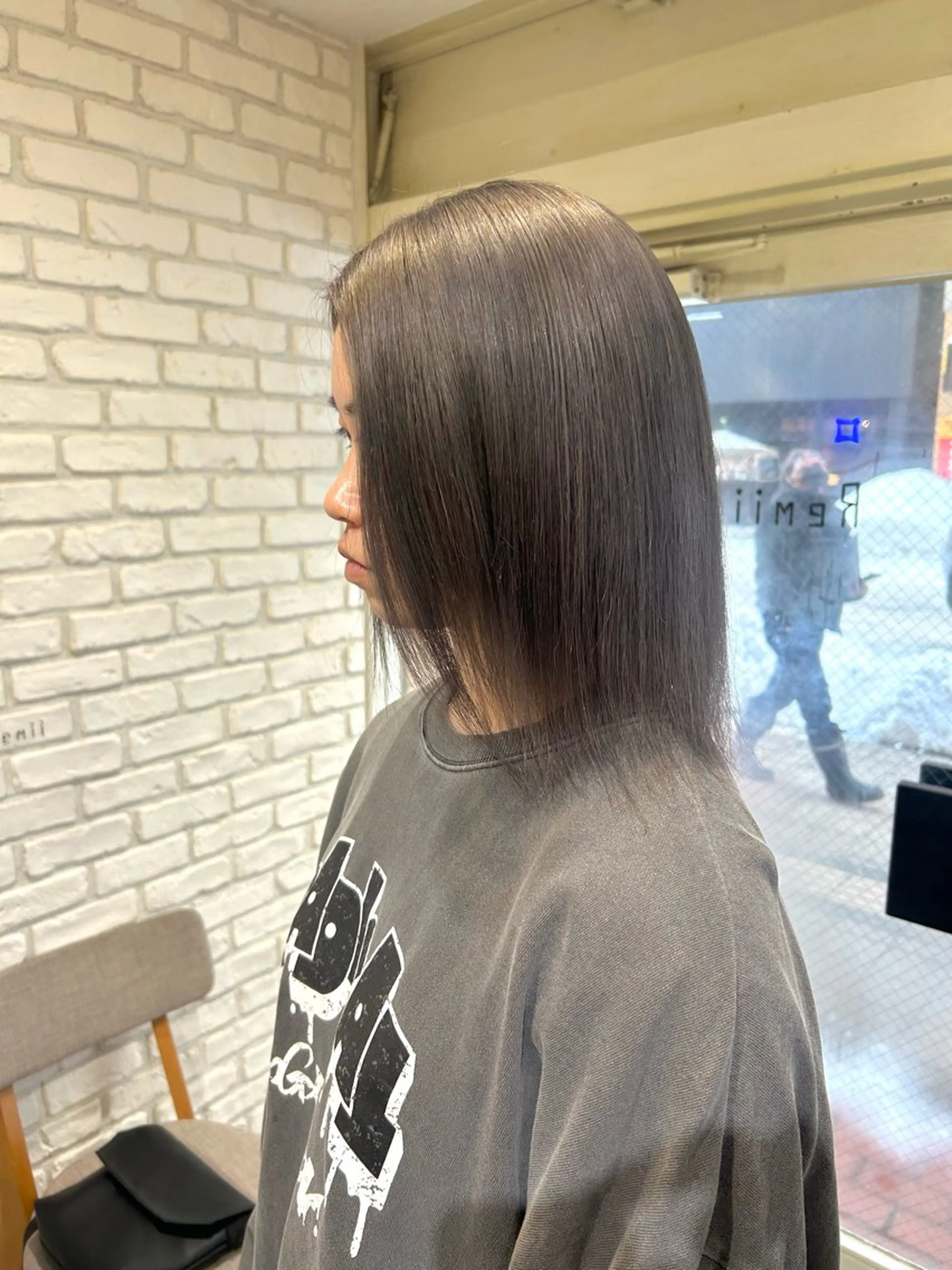 ミディアム ヘアカラー ︎☀️はるき︎︎☁️ 似合わせ/ハイトーンのヘアスタイル