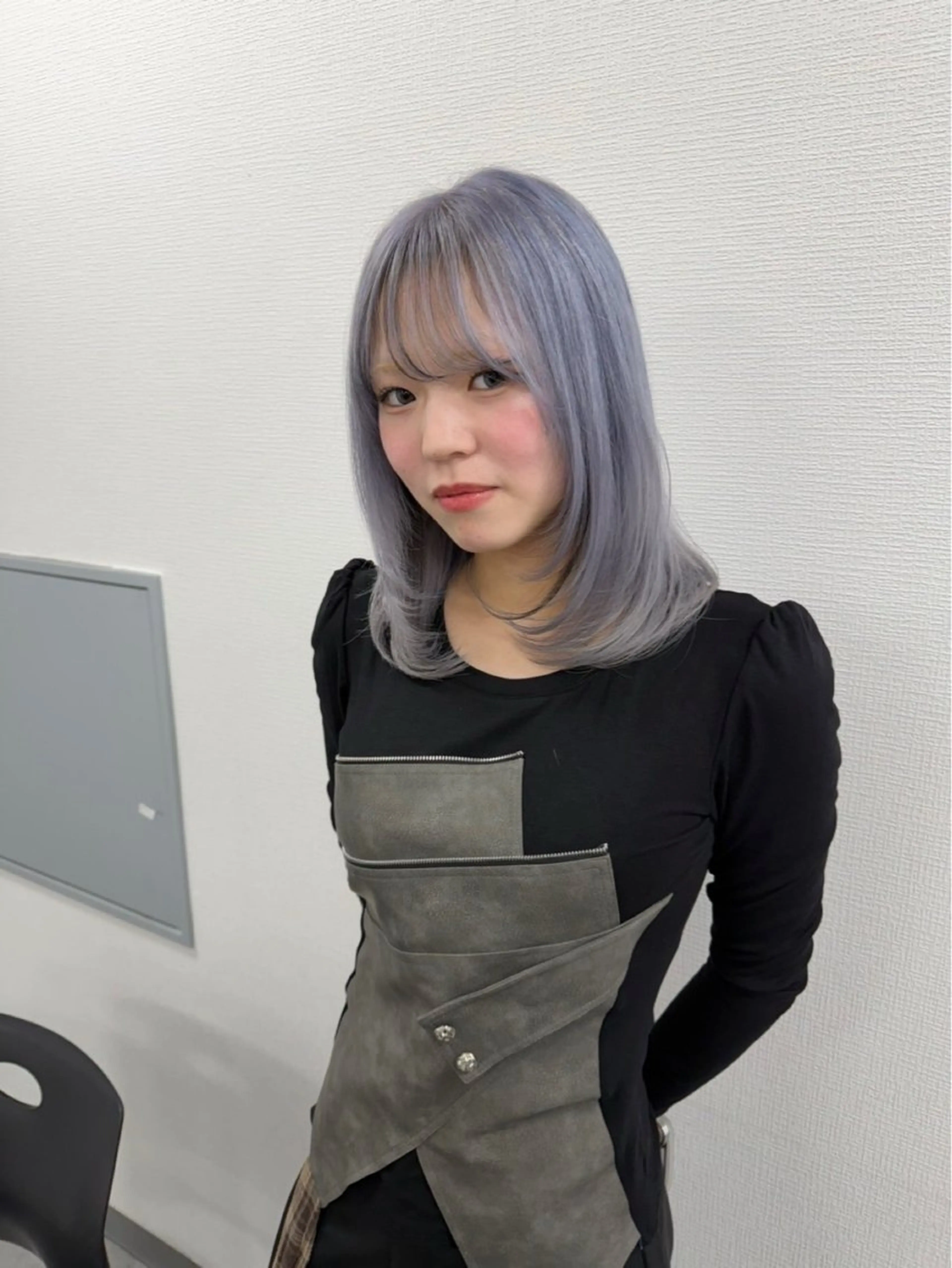 セミロング レイヤーカット ✨ツヤ髪ハイトーン✨ しげきのヘアスタイル