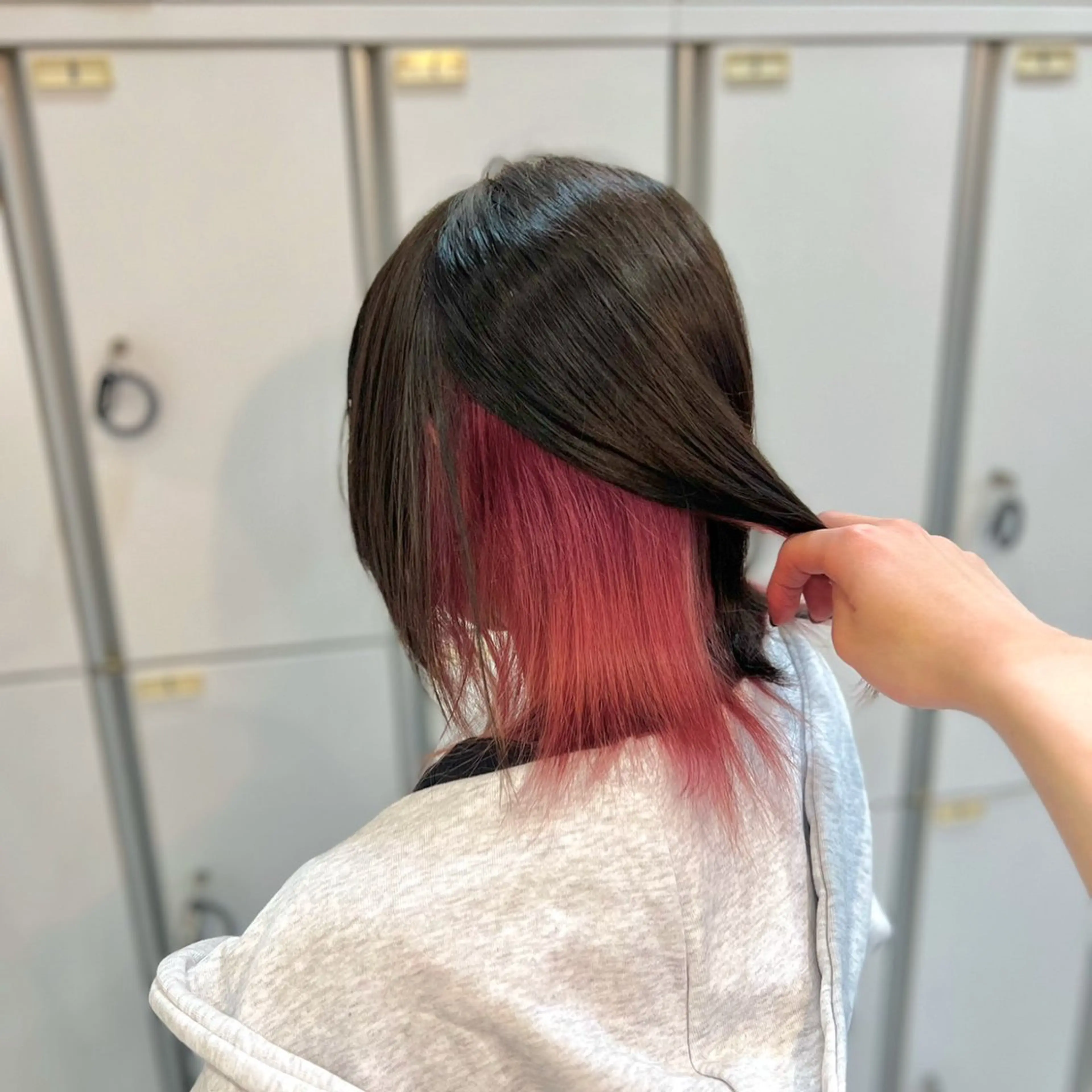 ミディアム カラー ヘアカラー インナー/2次元/ 推しカラー/しゅうとのヘアスタイル